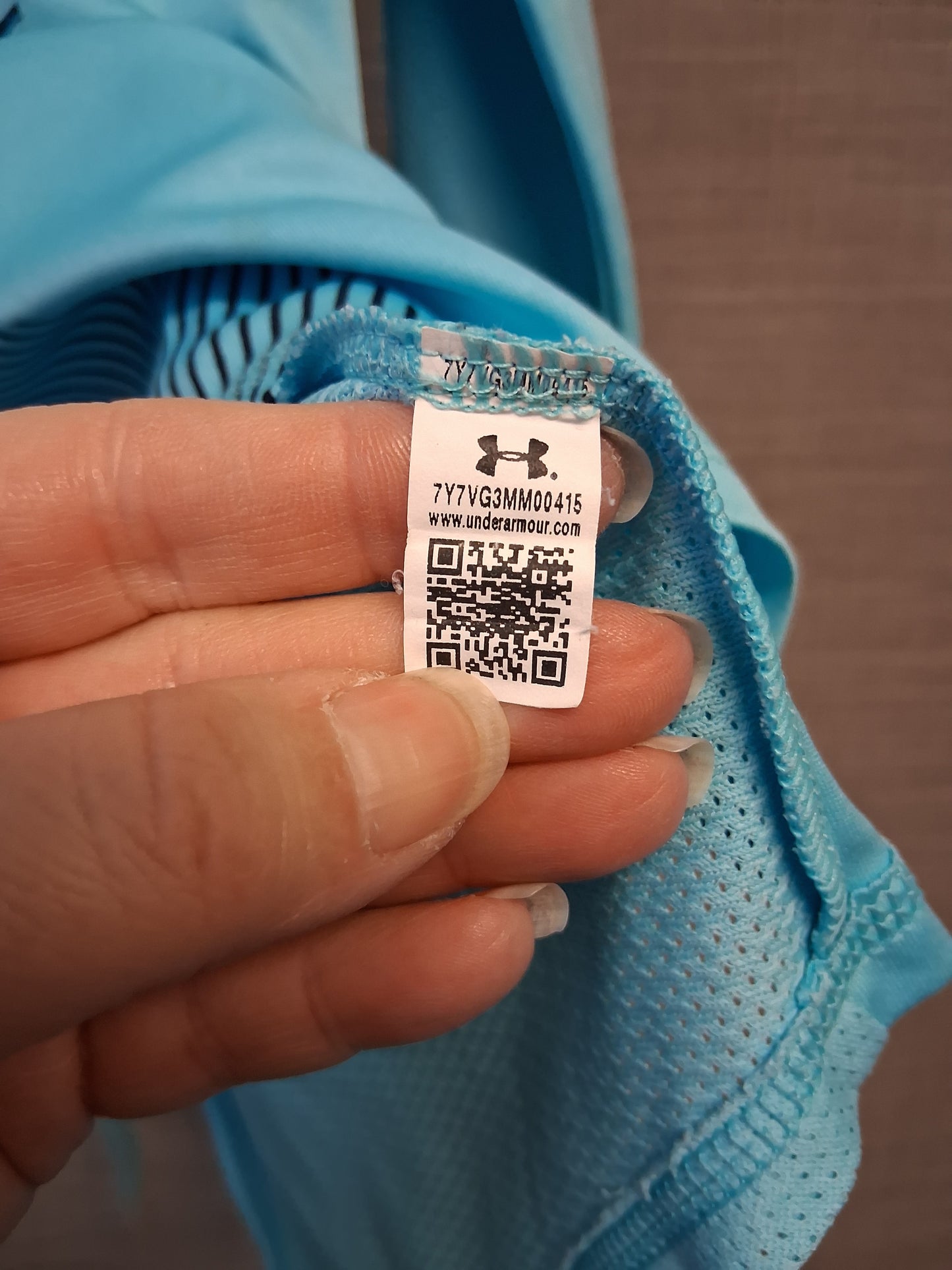 Under Armour Girls Blue Long Sleeve Split Back Age 10 years
