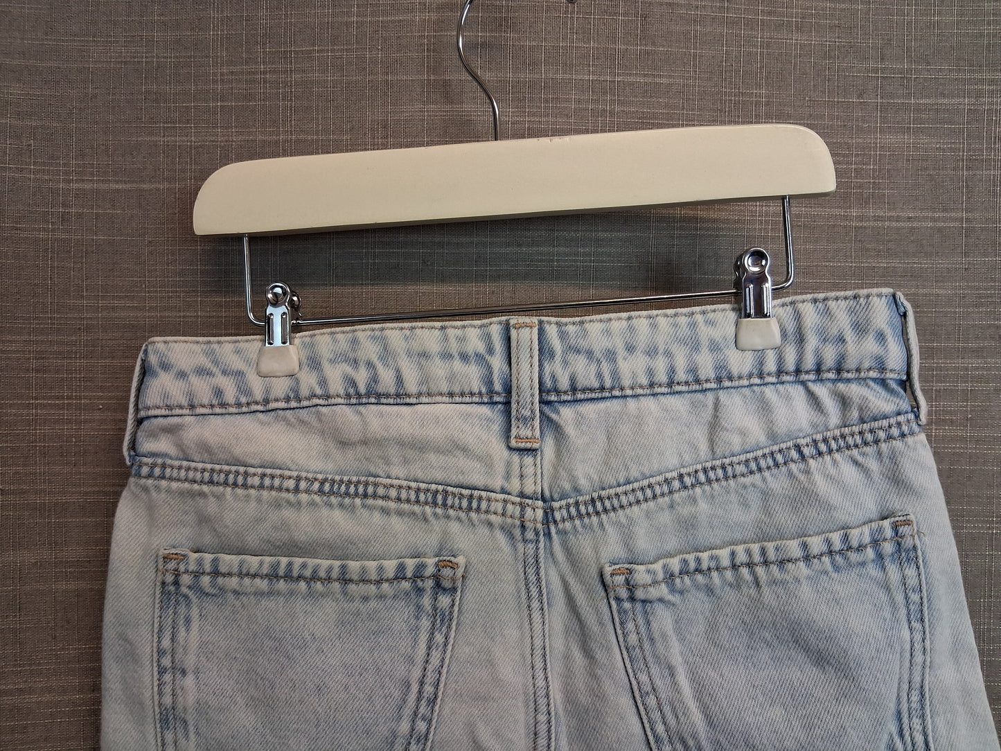 H&M Girls Light Blue Denim Shorts Age 6-7 Years New