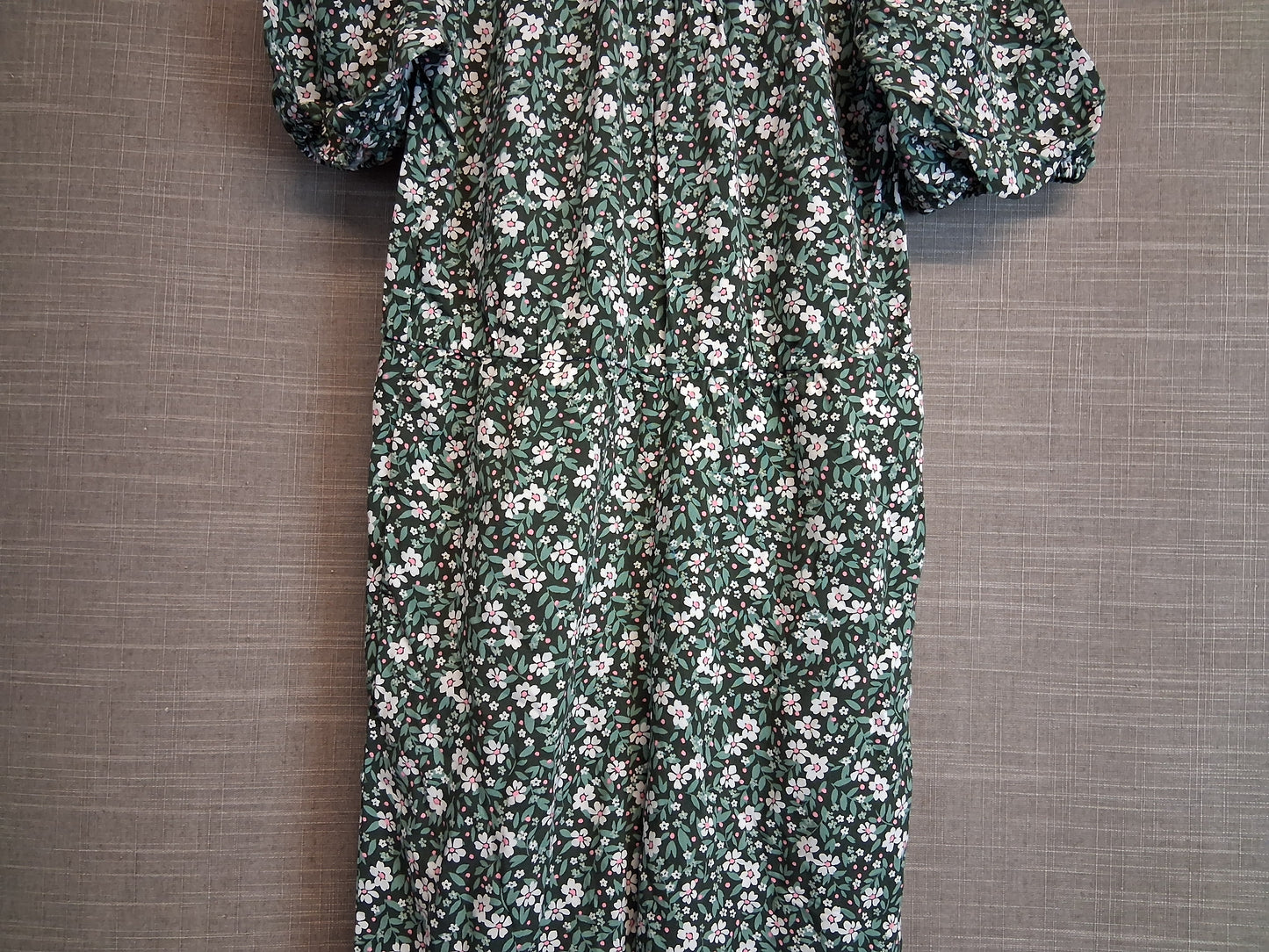 H&M Girls Green Floral Short Sleeve Jumpsuit Age 6-7 Years New