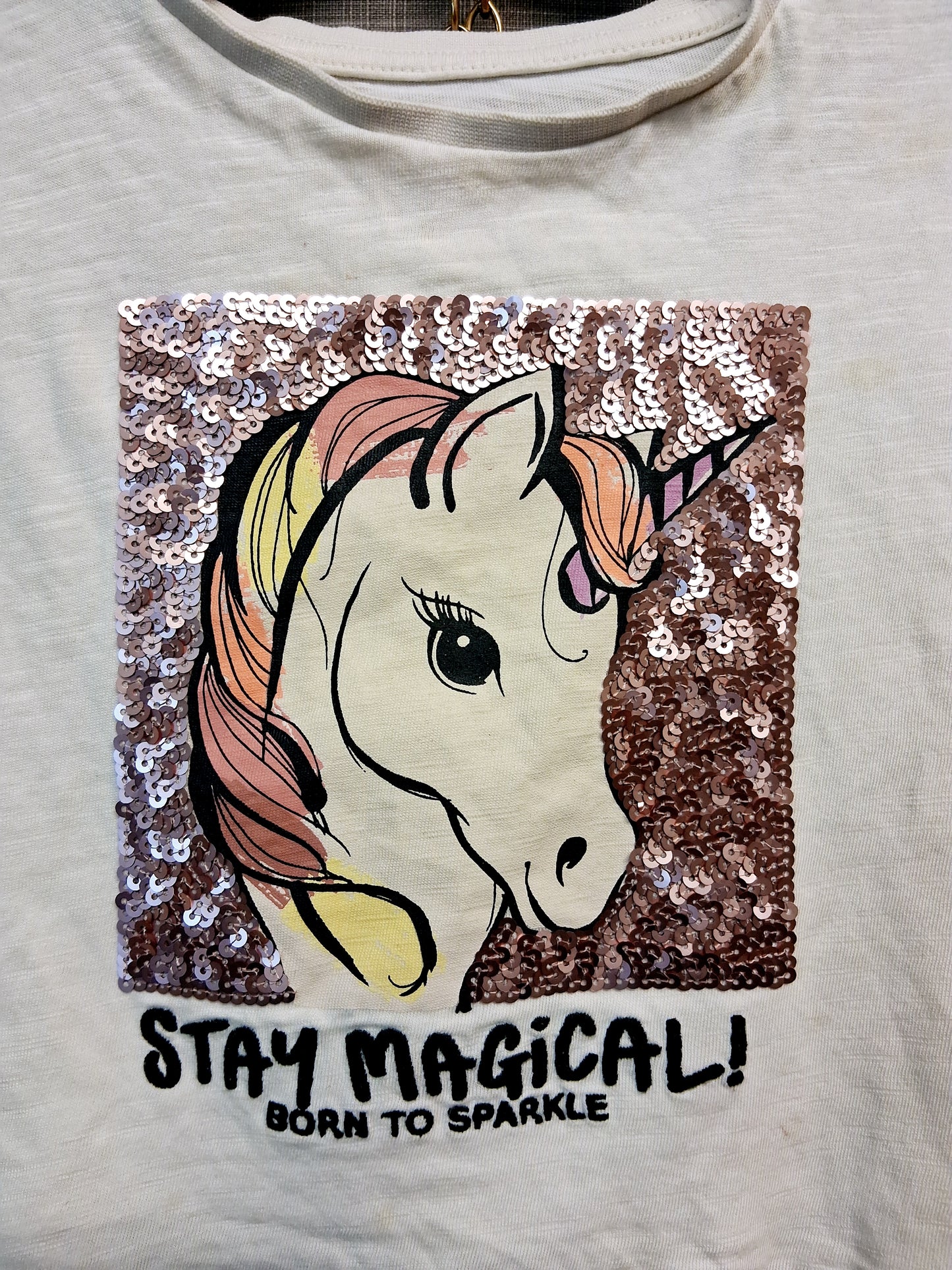 F&F Girls Unicorn Sequin T-Shirt Age 4-5 Years