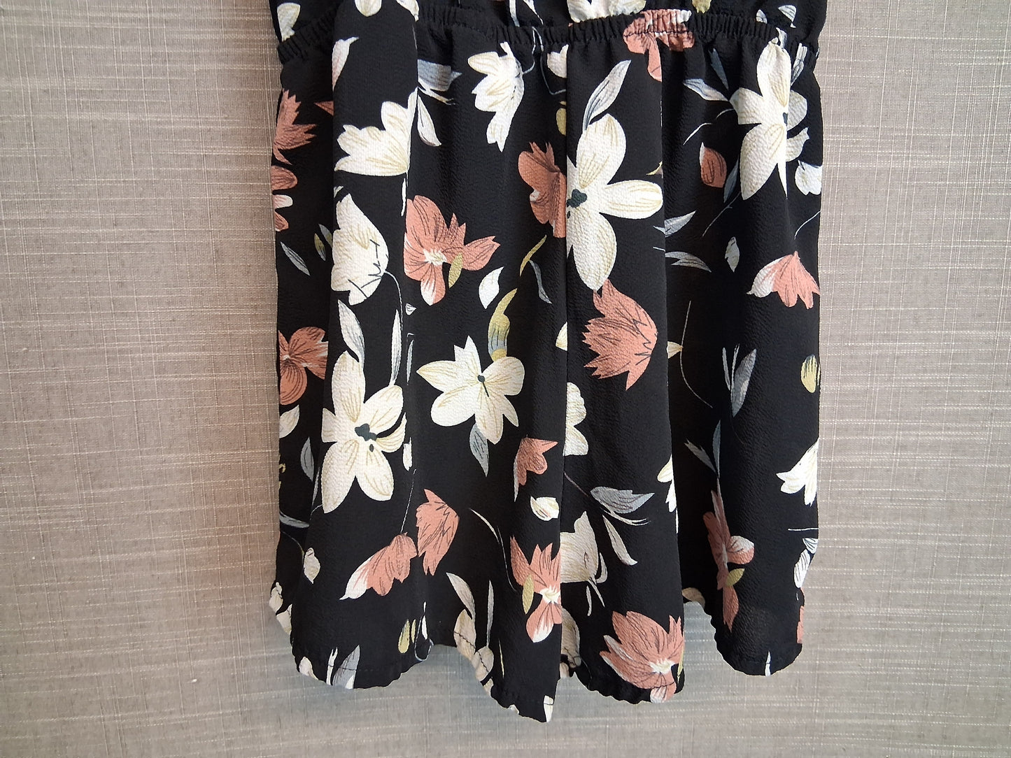 Shein Girls Black Floral Playsuit Age 8-9 Years