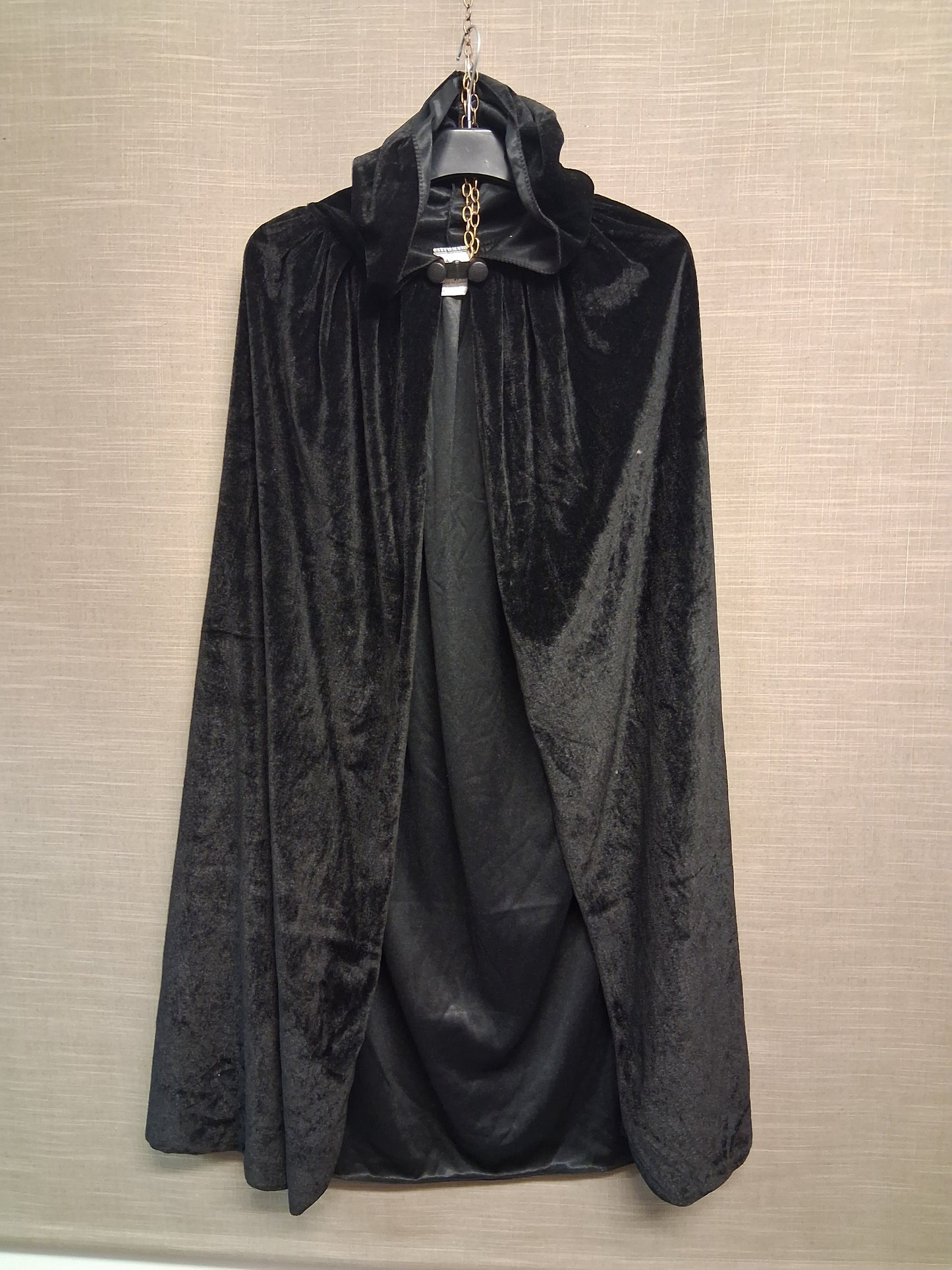Halloween Fancy Dress Black Velour Style Cape Age 11-13 years