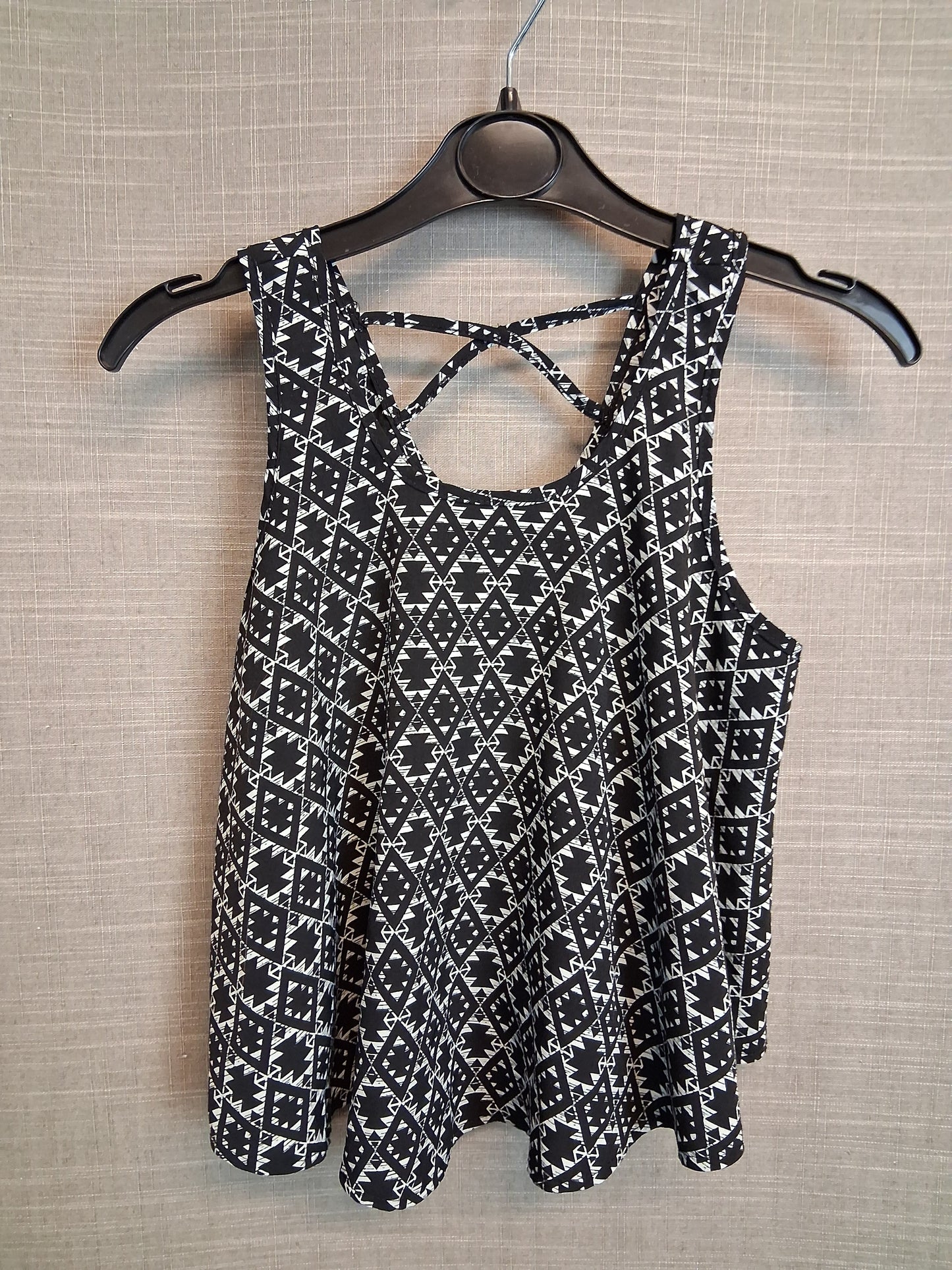 Primark Girls Black White Vest Top Age 8-9 Years
