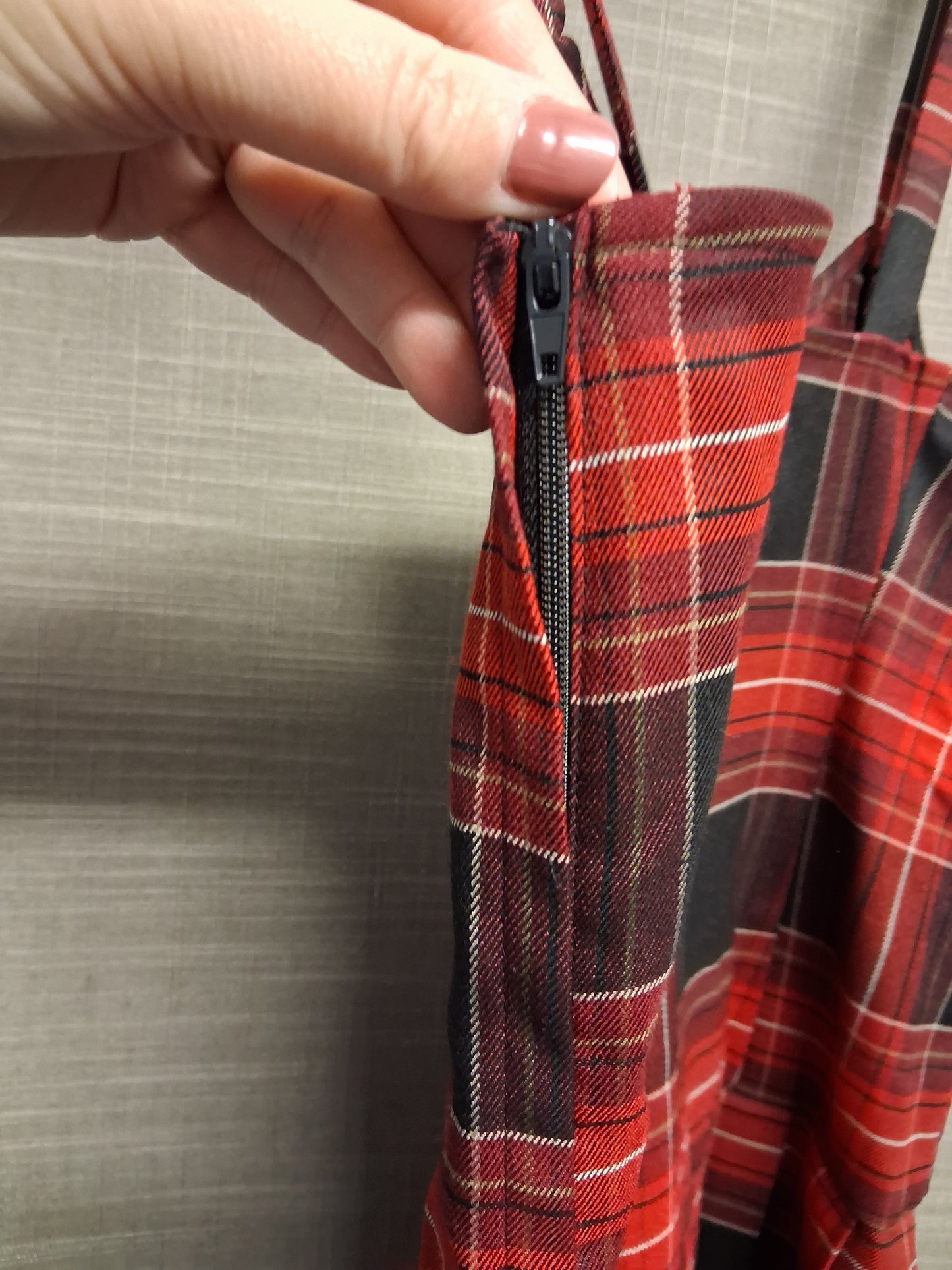 H&M Girls Tarten Pinafore Dress Age 9-10 Years