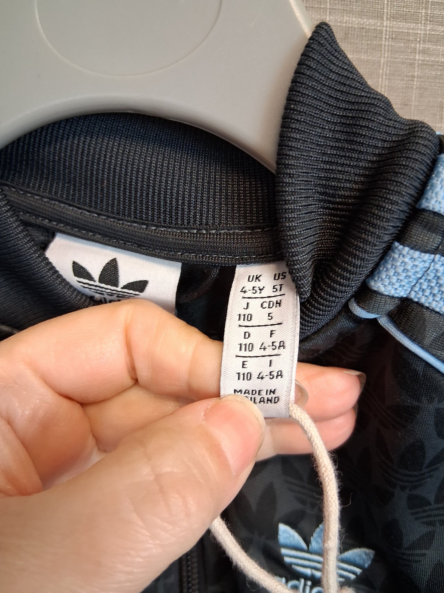 Adidas Boys Full Zip Jacket Black 3 Stripe Age 4-5 Years New Without Tags