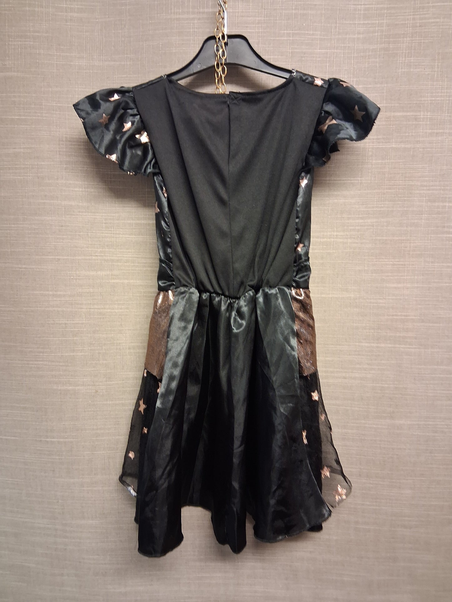 B&M Girls Black Short Sleeve Witches Costume Age 9-10 Years