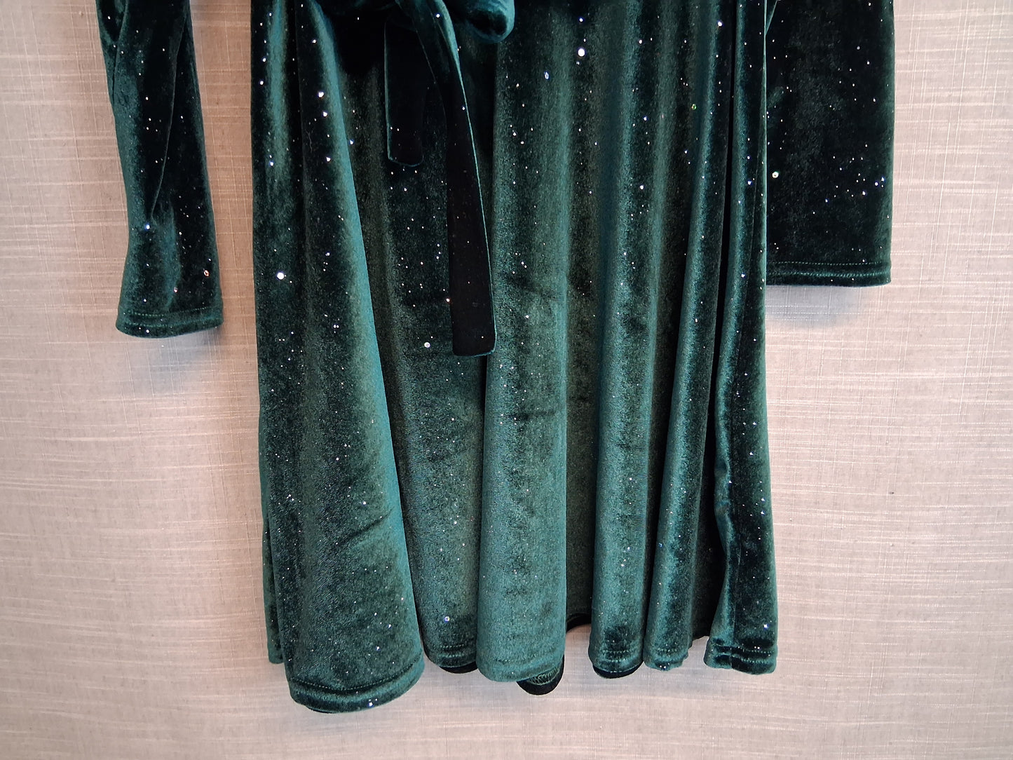 Shein Girls Green Sparkly Velour Dress with Belt Age 9-10 Years