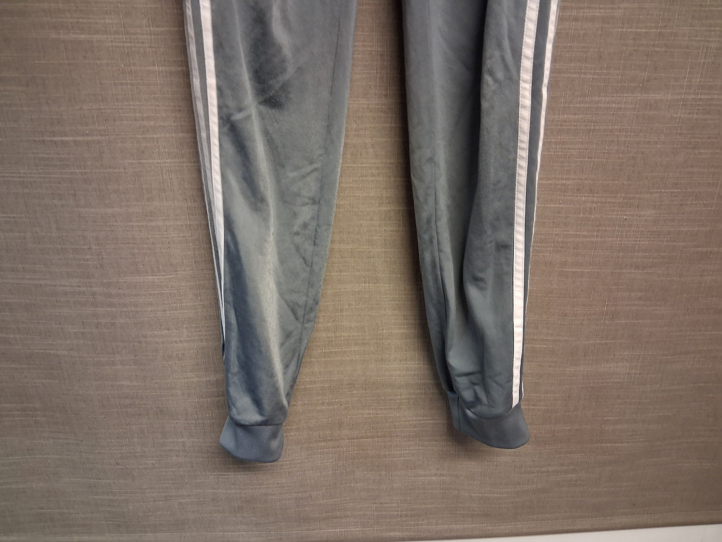 Adidas Boys Grey Joggers Elastic Hem Age 13-14 Years