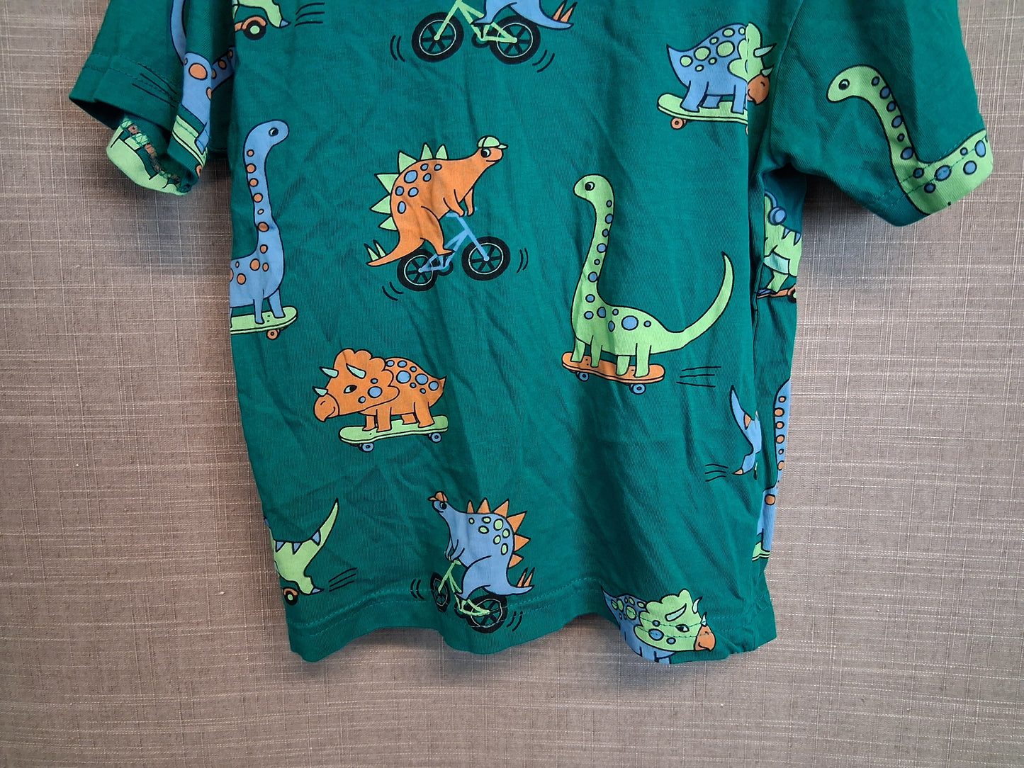 Primark Green Dinosaur T-Shirt Short Sleeve Age 4-5 Years
