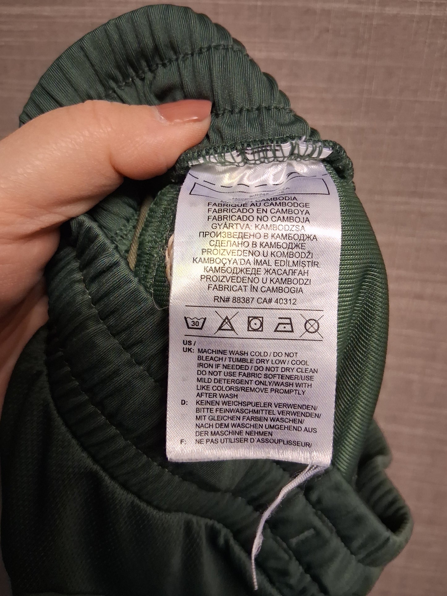 Adidas Khaki Green Shorts Satin Pockets Elastic Waist Age 9-10 Years
