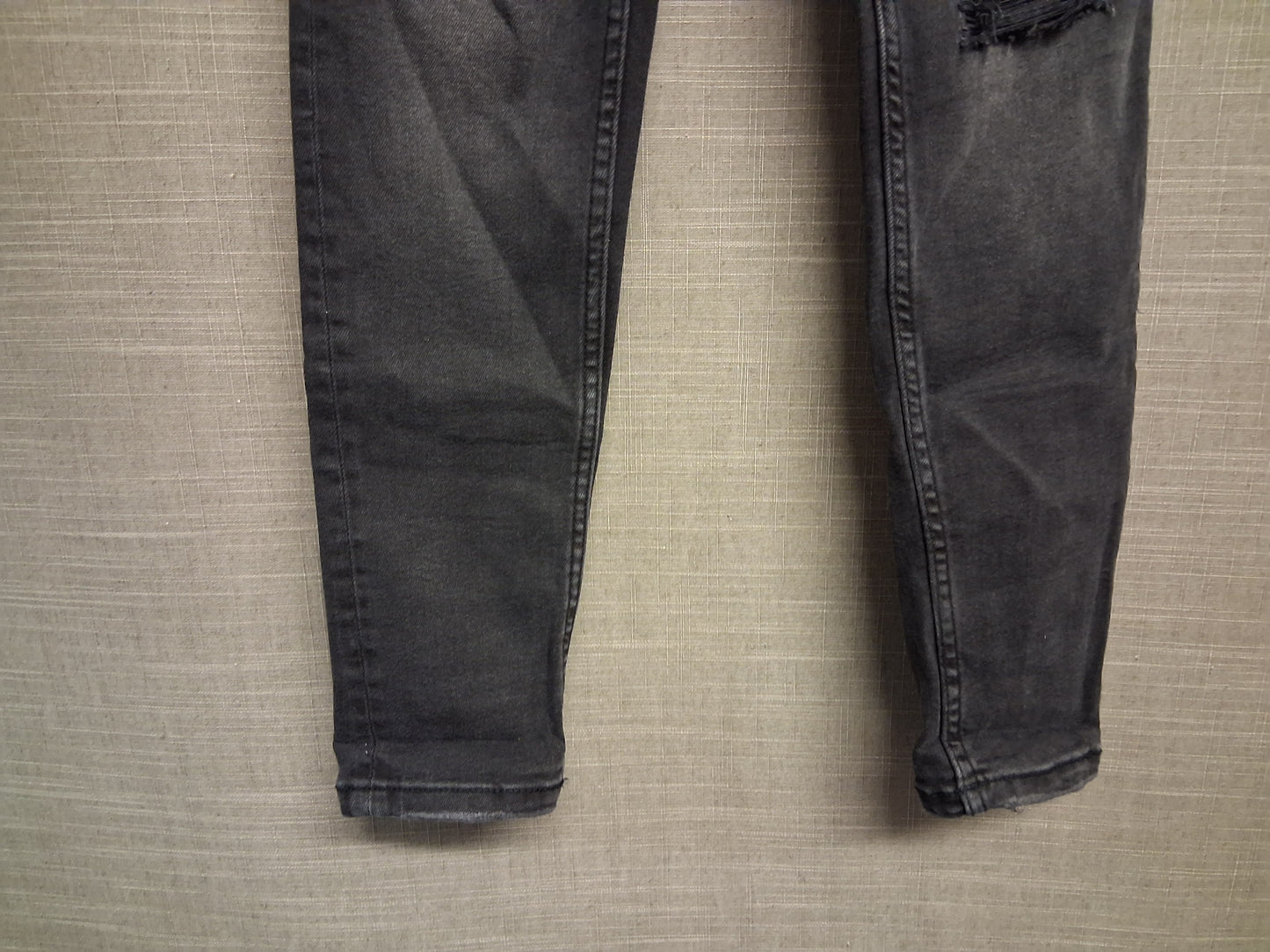 Zara Boys Black Distressed Jeans Age 8 Years
