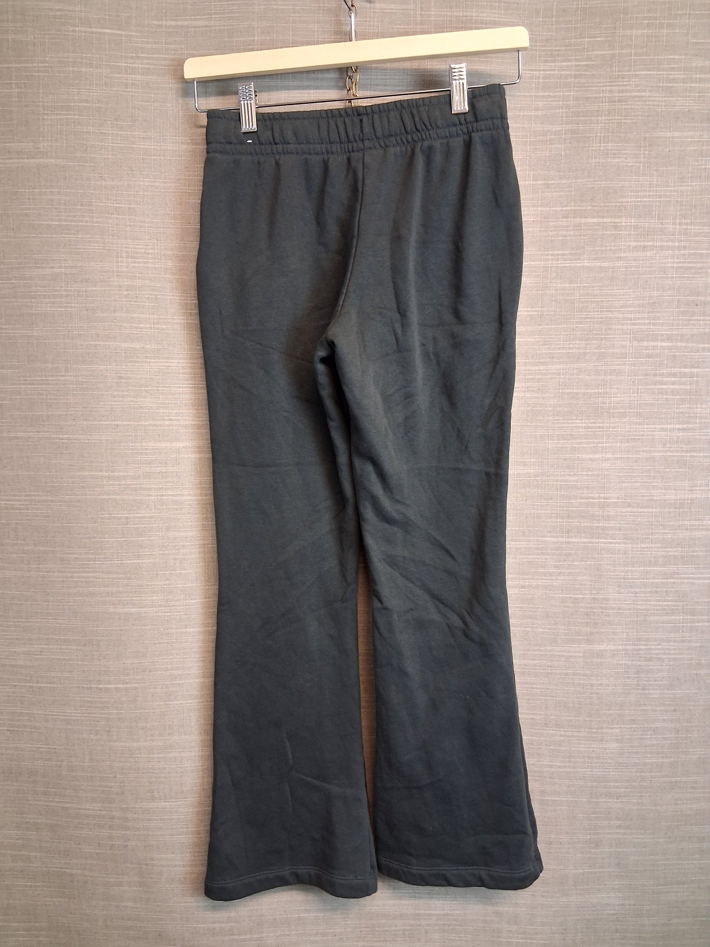 Nike Girls Joggers Black Slight Flare Leg Age 11-12 Years