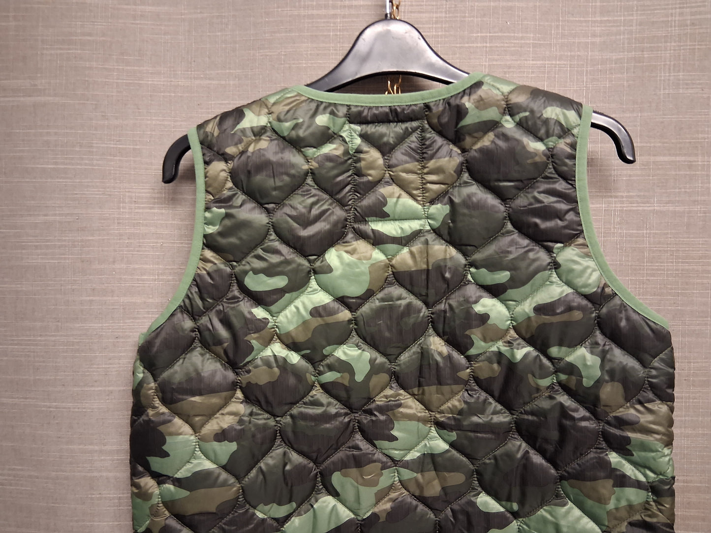 Marks & Spencer Green Camouflage Boys Bodywarmer Gilet Age 13-14 Years NWOTS