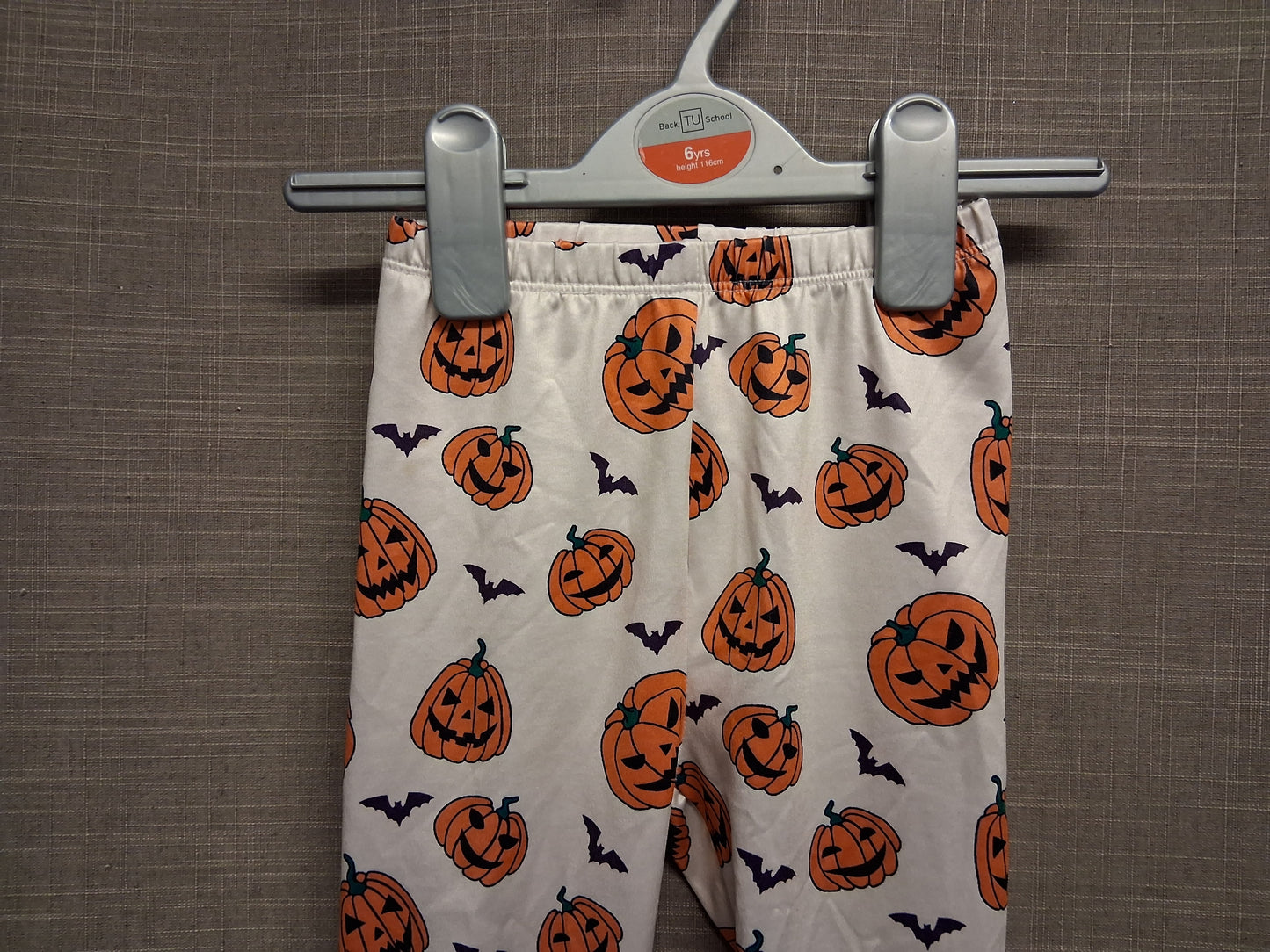 Shein Boys Halloween Pumpkin White Joggers Age 18-24 Months