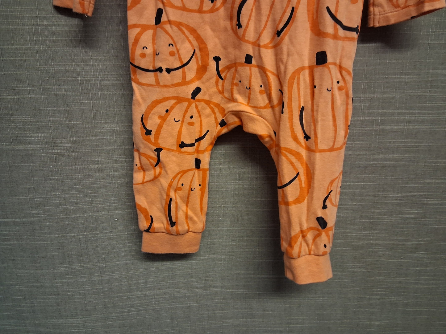 F&F Baby Halloween Pumpkin Theme Sleepsuit Romper Orange Age 6-9 Months