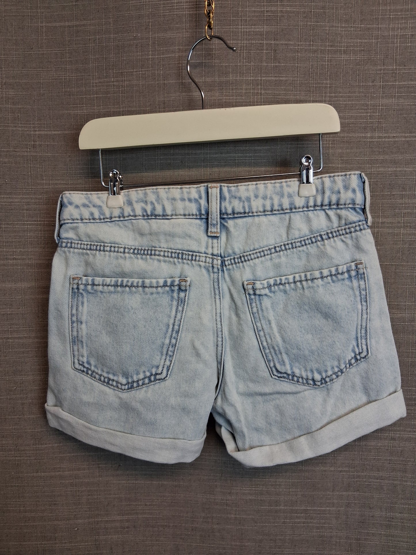 H&M Girls Light Blue Denim Shorts Age 6-7 Years New