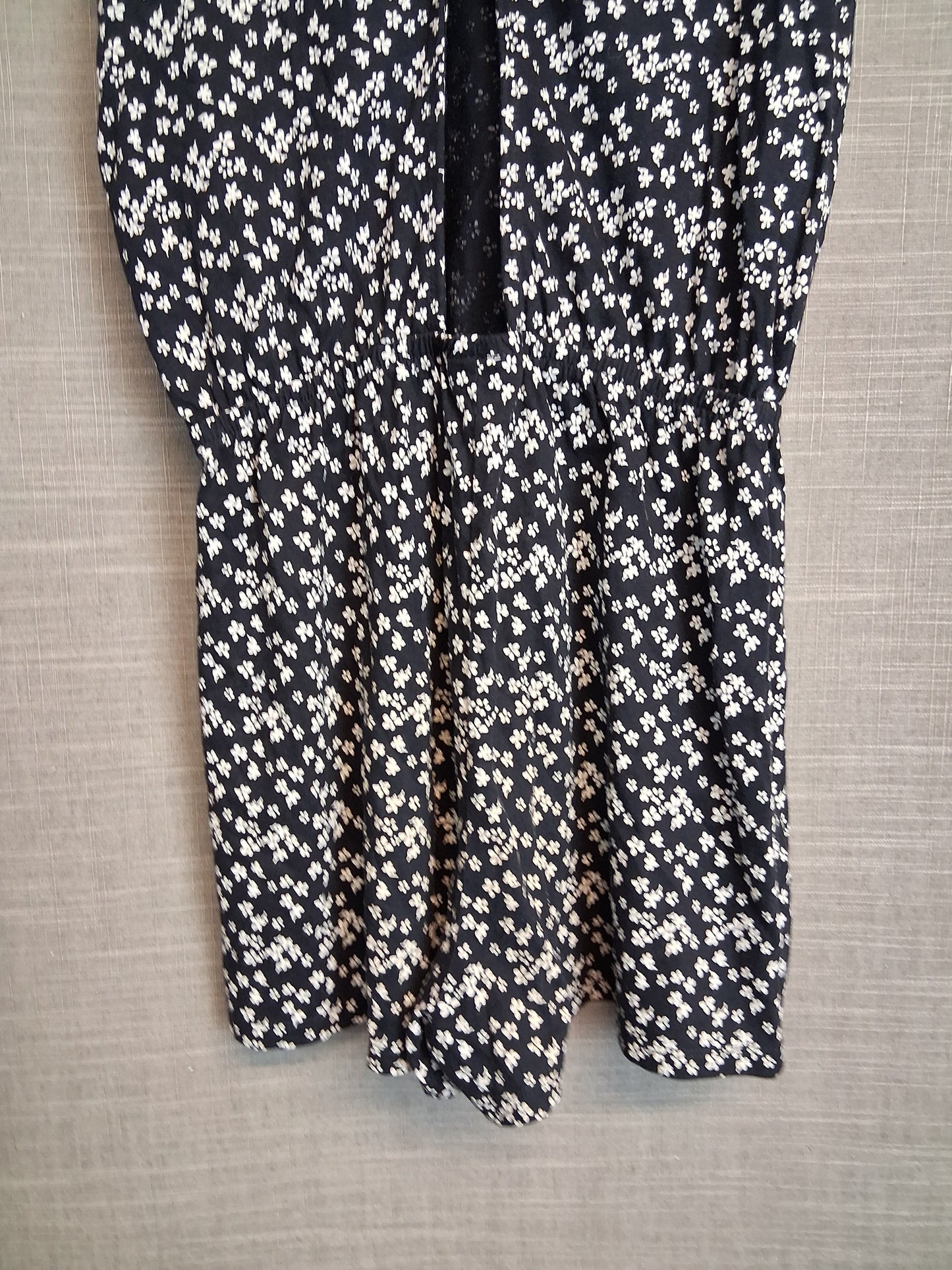 F&F Girls Black White Floral Playsuit Cut Out Back Age 12-13 Years