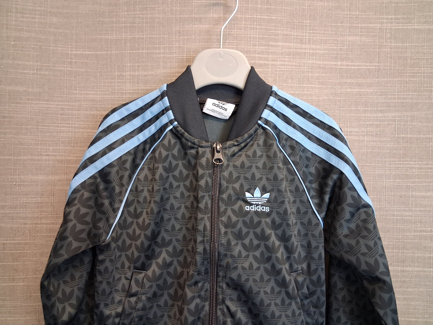 Adidas Boys Full Zip Jacket Black 3 Stripe Age 4-5 Years New Without Tags