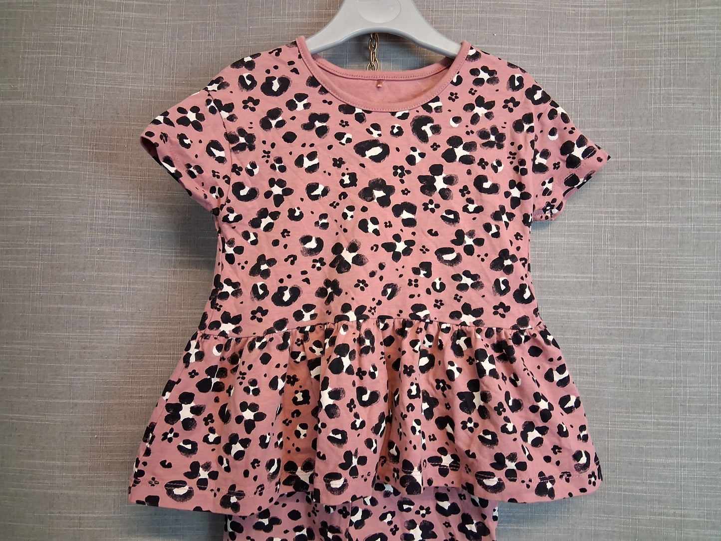 George 2 Piece Outfit Pink Animal Print Shorts and T-Shirt Age 3-4 Years