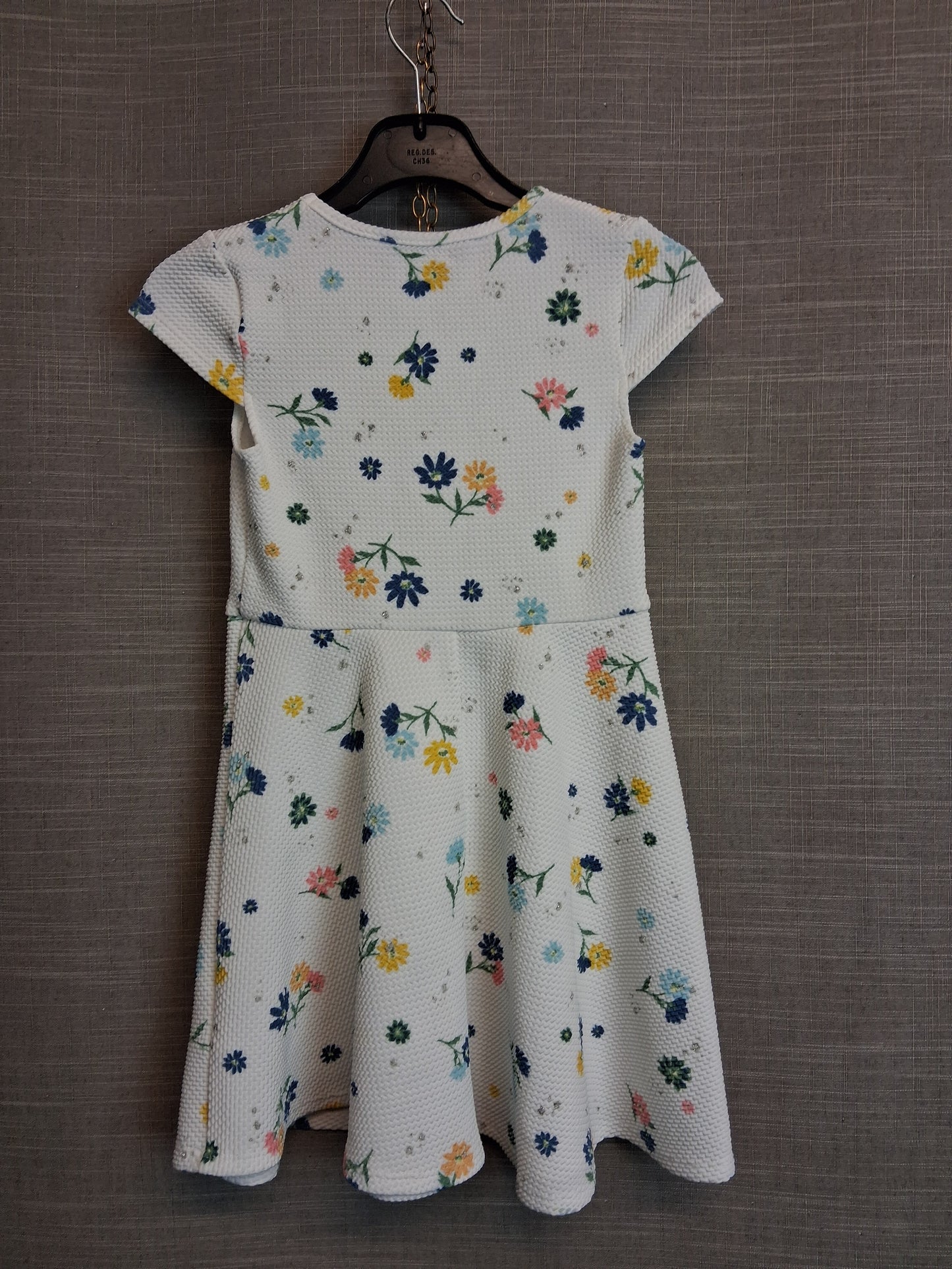 Primark Girls Cream Floral Short Sleeve Dress Age 6-7 Years
