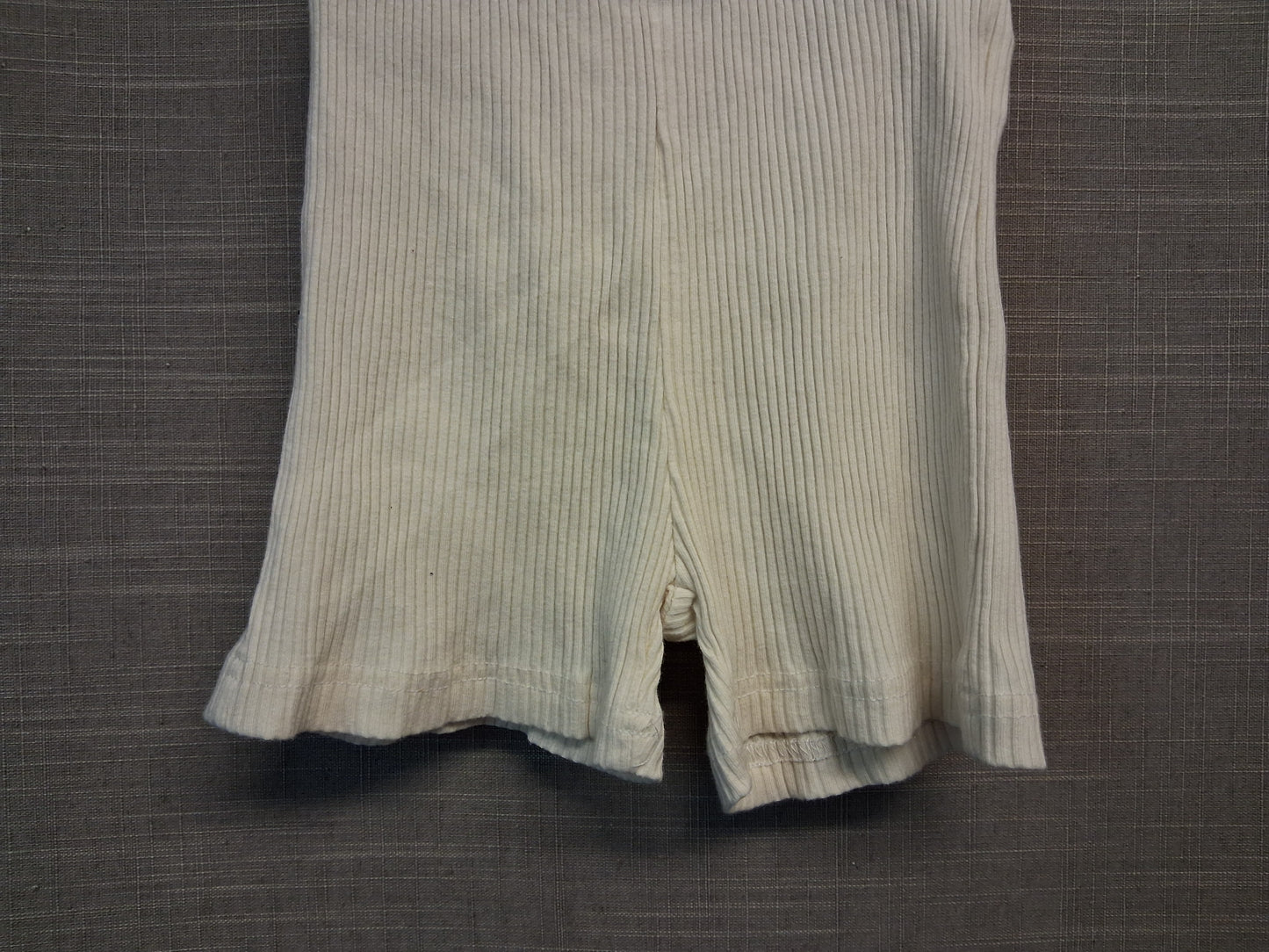 Shein Girls Cream Ribbed Legging Shorts Age 5-6 Years