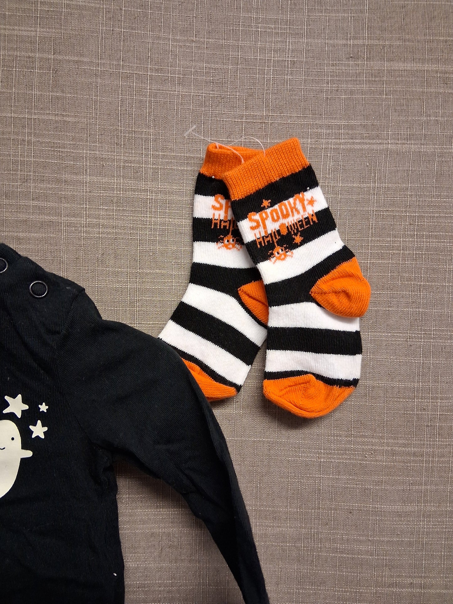 F&F Boys Halloween Set Black Long Sleeve T-Shirt, Hat and Socks Age 0-3 Months