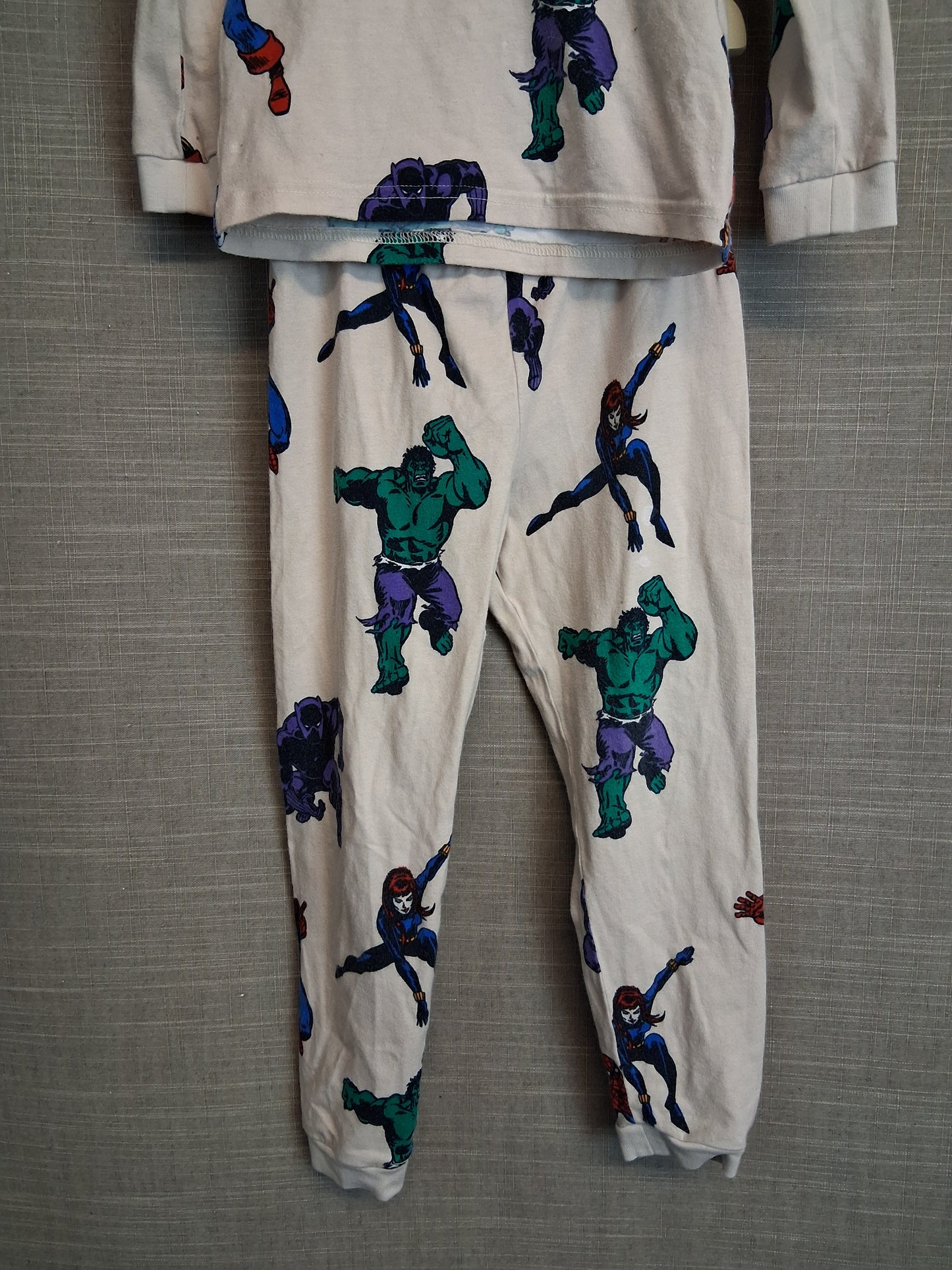 Marks and Spencer Boys Marvel Pyjamas PJs Set Age 4-5 Years