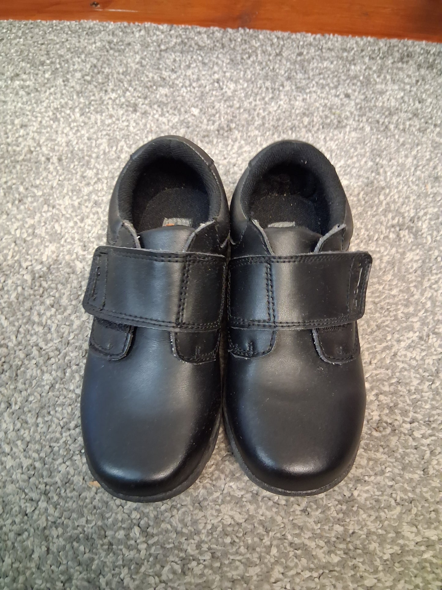 Gola Boys Black School Shoes Size 10 New