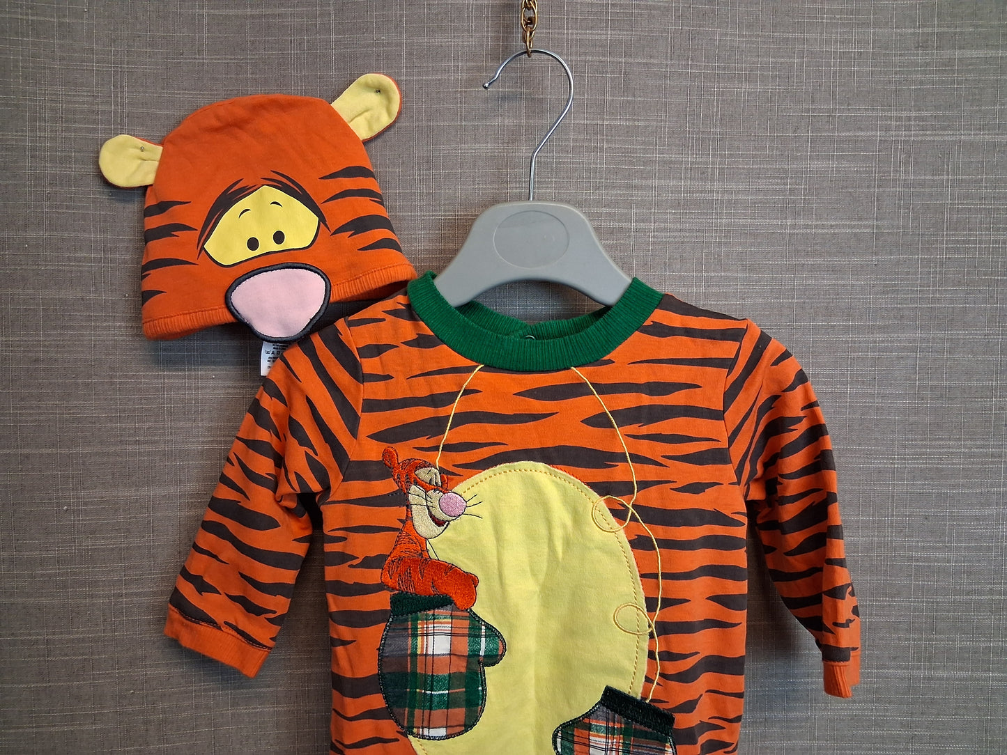 Disney Boys Tigger Romper With Hat Age 0-3 Months Orange