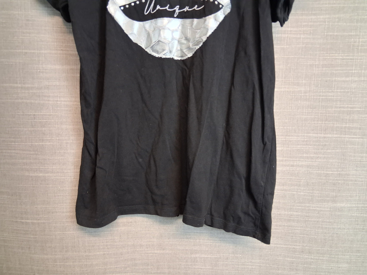 River Island Girls Black T-Shirt Silver Lips Bow Shoulder Age 11-12 Years