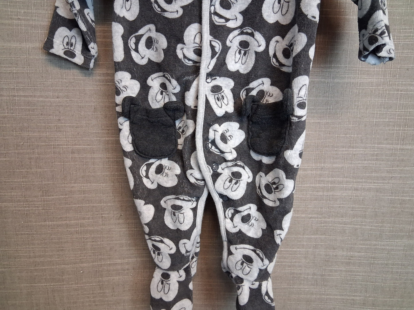 Disney Boys Grey Mickey Mouse Sleepsuit Romper Age 0-3 Months