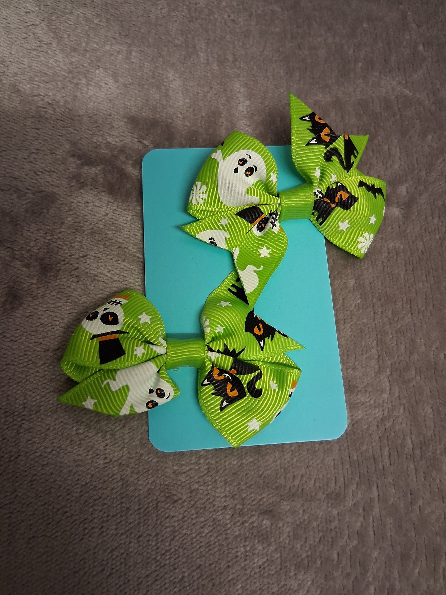 Halloween Theme Green Ghost Hair Bow Clips X2