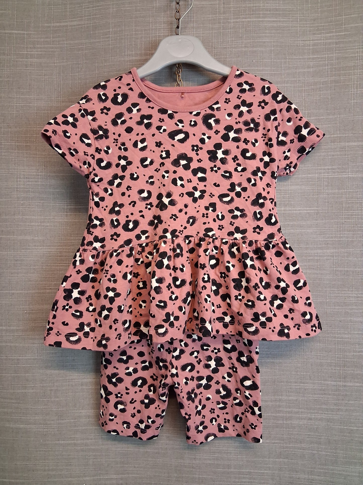 George 2 Piece Outfit Pink Animal Print Shorts and T-Shirt Age 3-4 Years