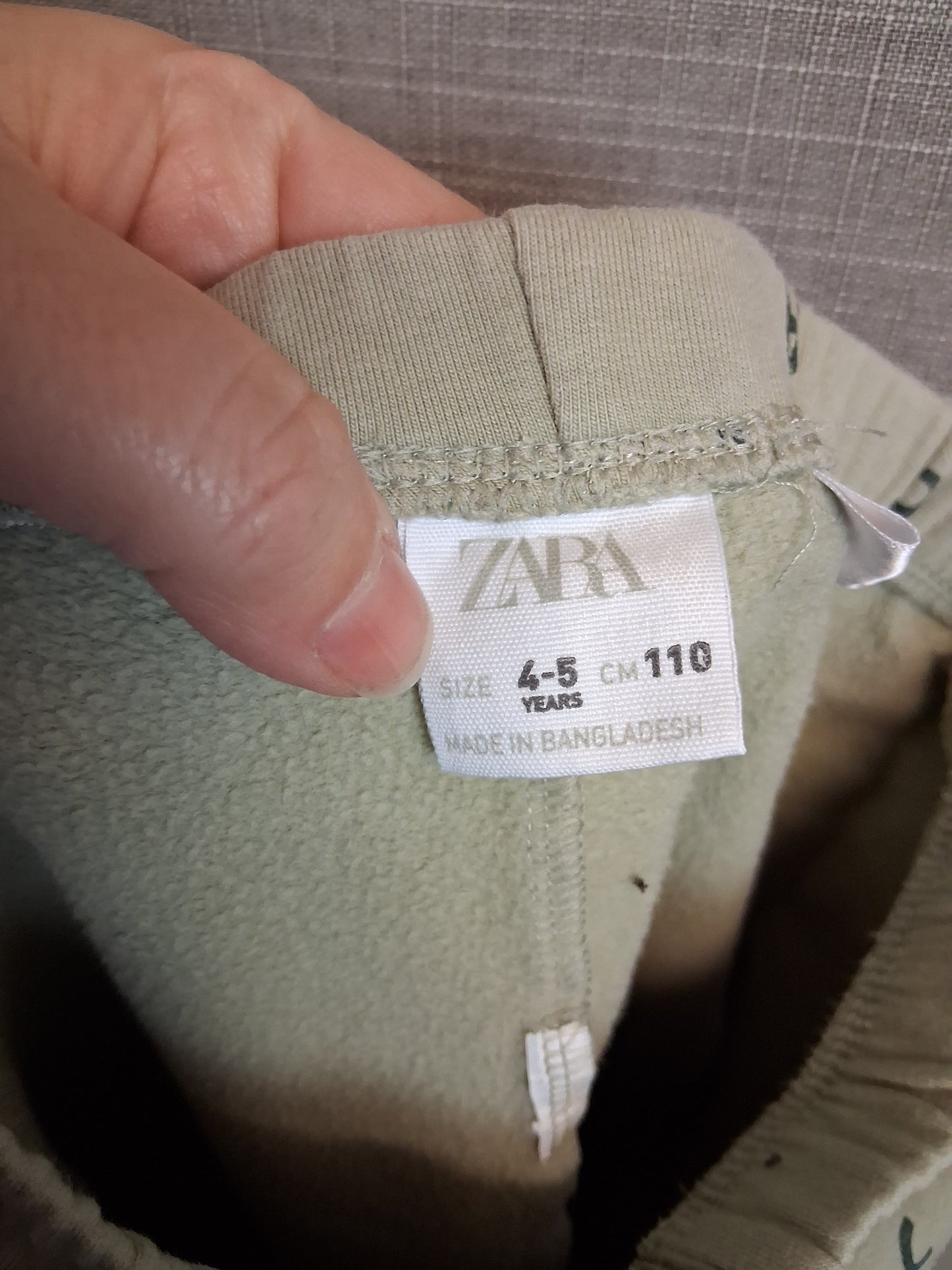 Zara Boys Green Alphabet Print Joggers Age 4-5 Years