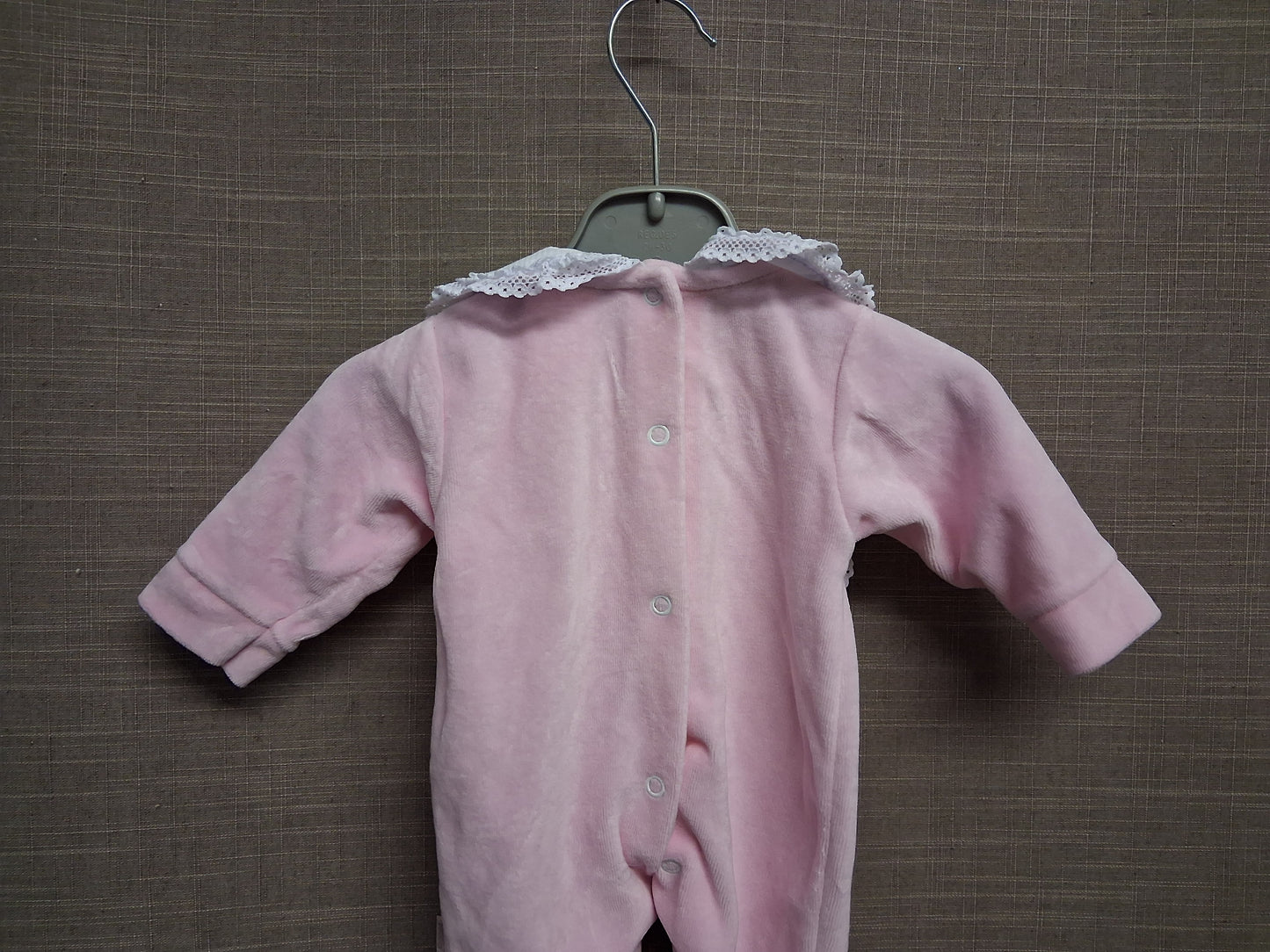 Fruit de ma Passion Girls Pink Tradition Velour Sleepsuit All in One with Bib Collar Age 1 Month