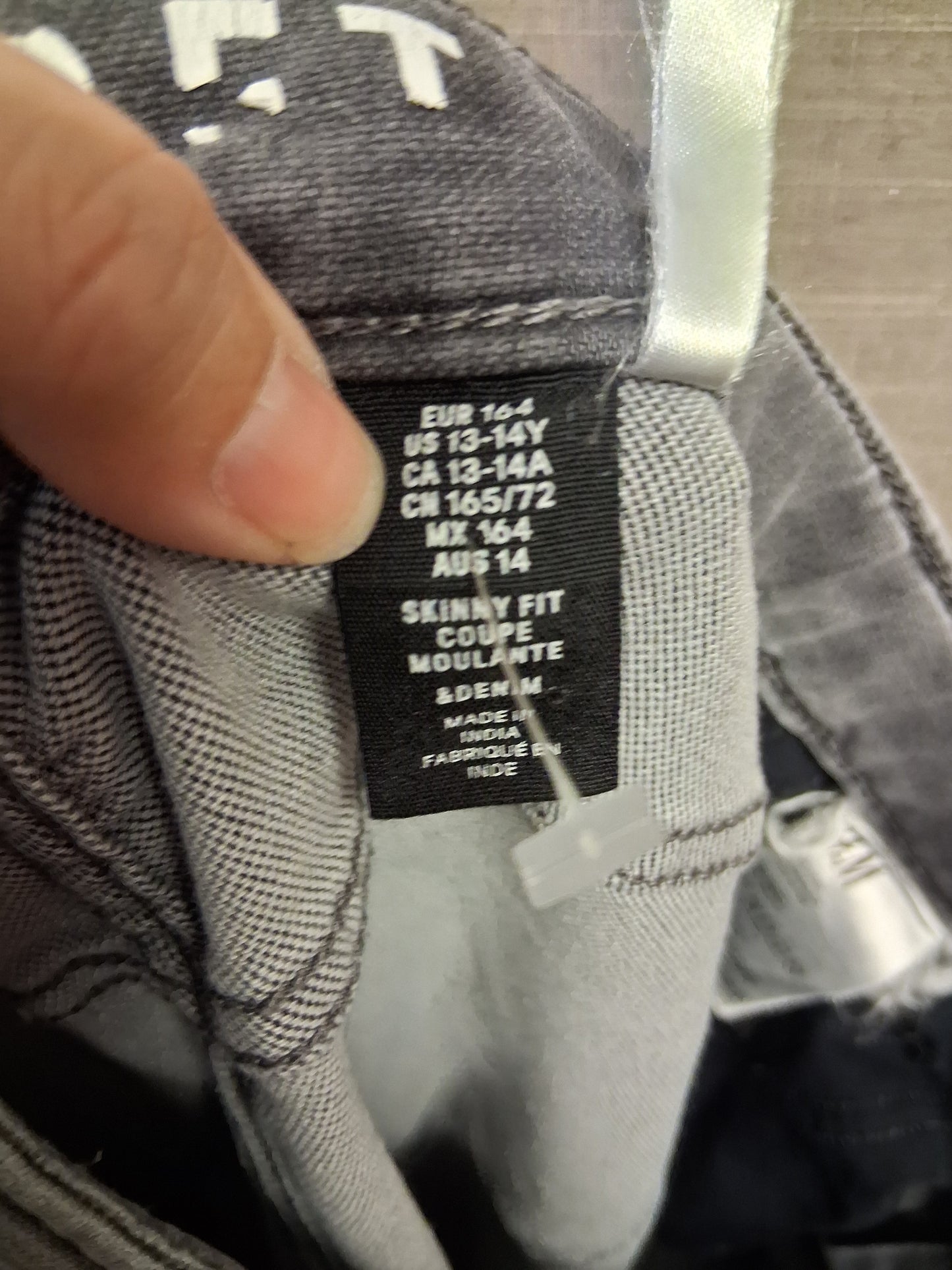 H&M Boys Super Soft Grey Denim Skinny Fit Jeans Age 13 -14 Years