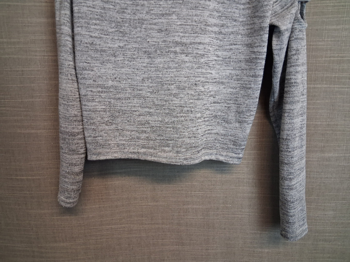 New Look Grey Crop Top Long Cut Out Sleeve Age 12-13 Years