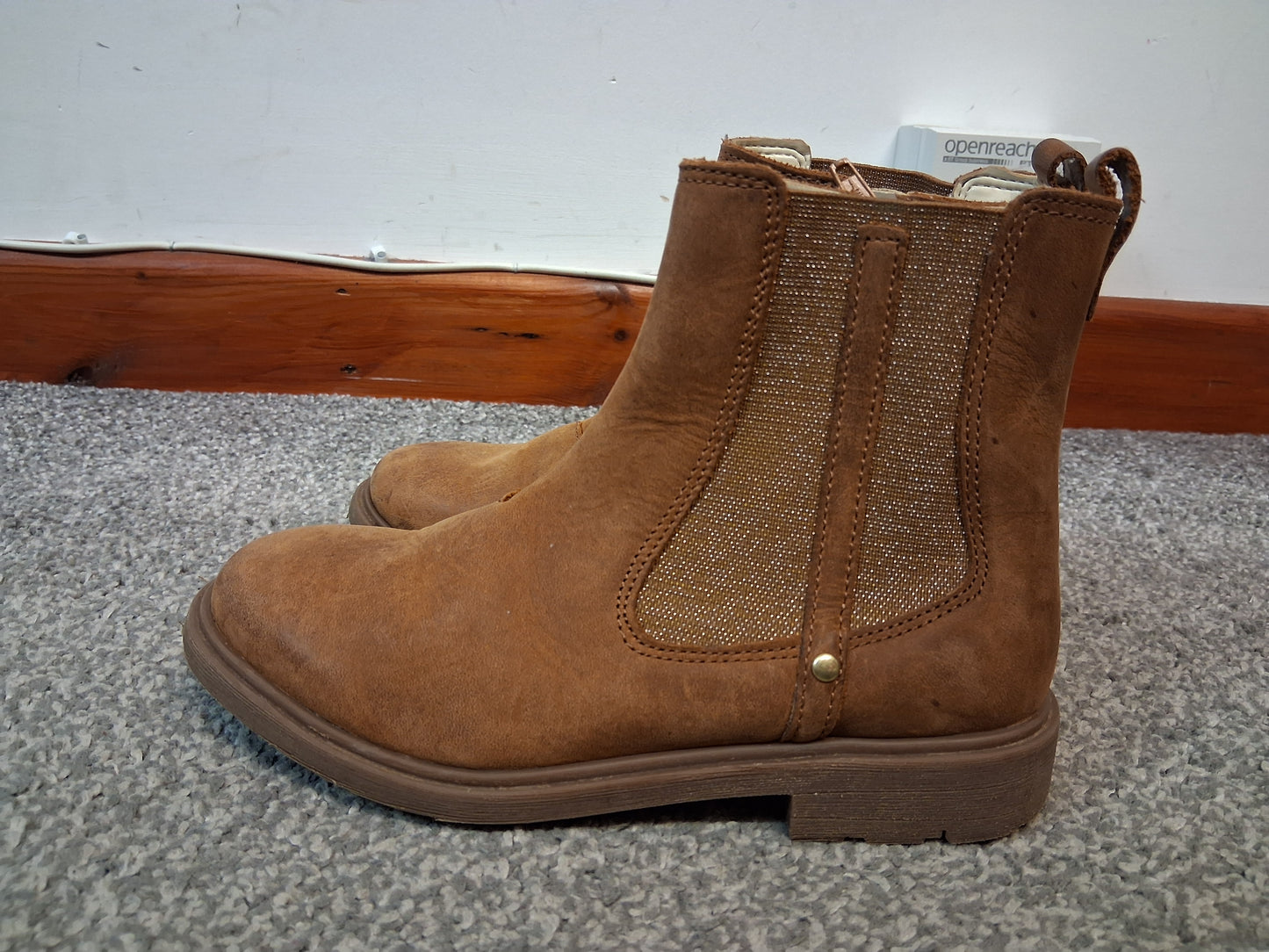 Clarks Girls Tan Brown Leather Ankle Boots Size 12.5F