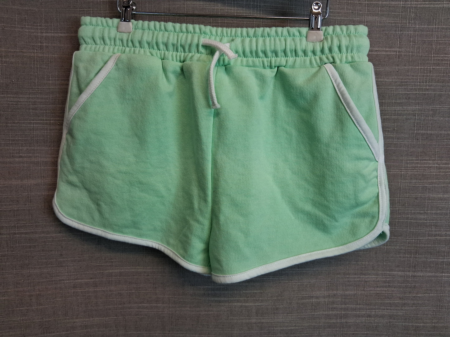 Primark Girls Green Jersey Shorts Age 8-9 Years New