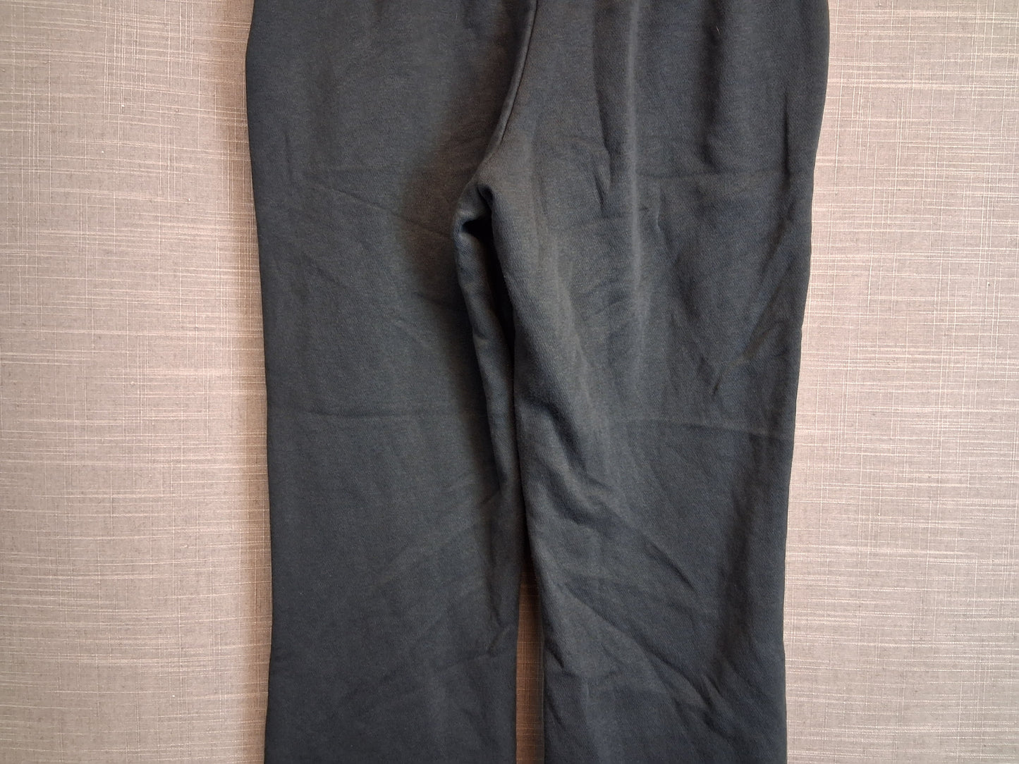Nike Girls Joggers Black Slight Flare Leg Age 11-12 Years