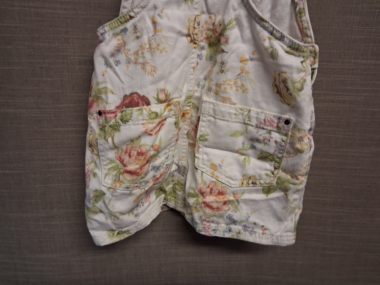 Next Girls Denim Cream Floral Pinafore Dress Age 3-4 Years