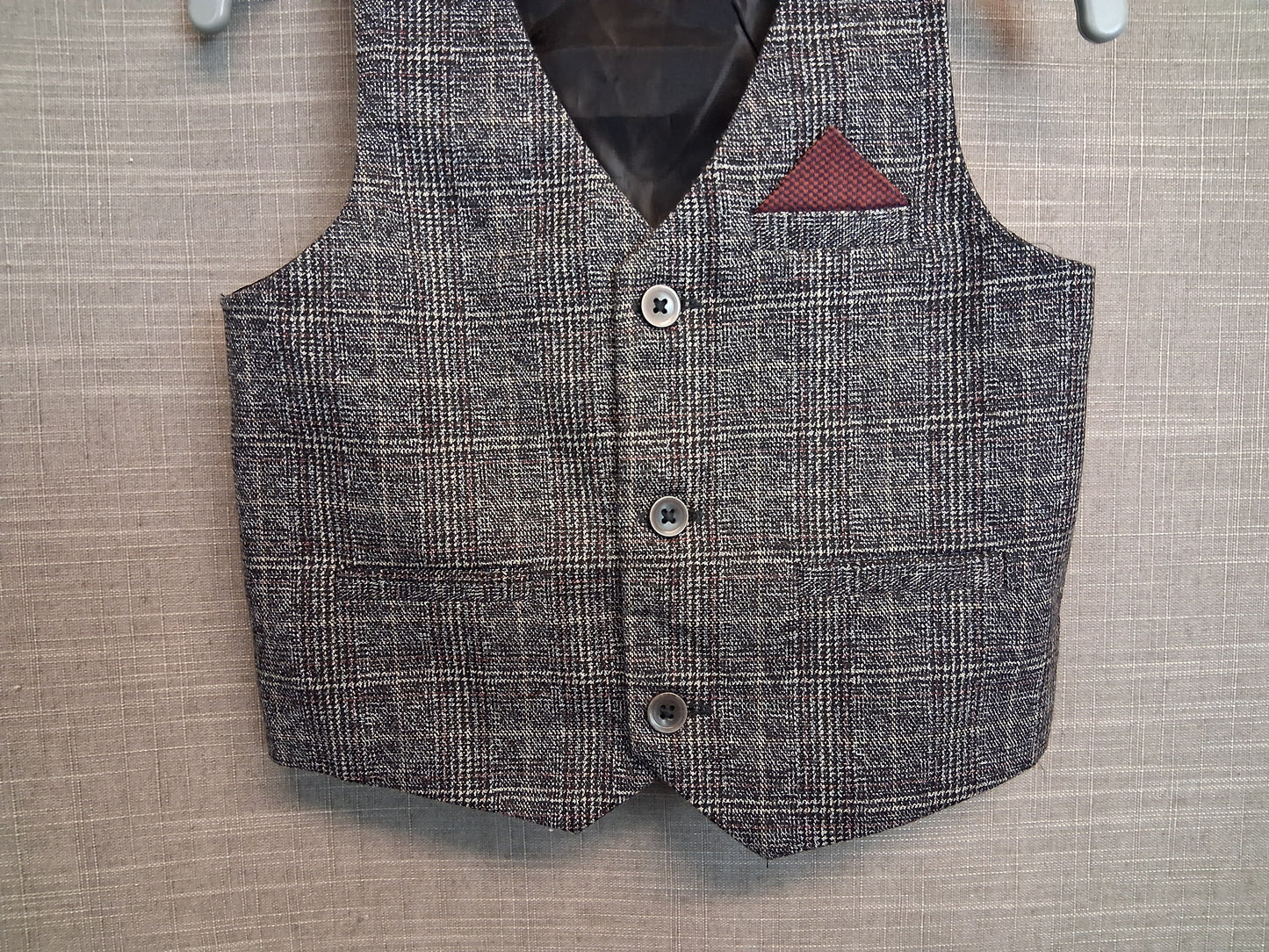 Primark Boys Check Waistcoat Age 12-18 Months