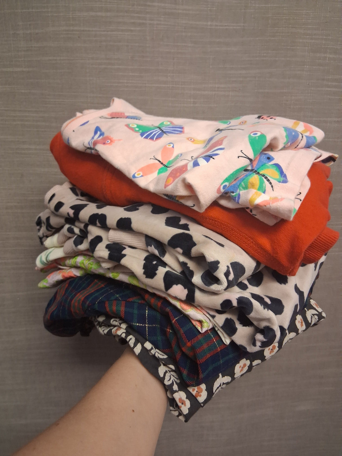 10 Reasons Buying Preloved Children's Clothes Saves UK Families Money