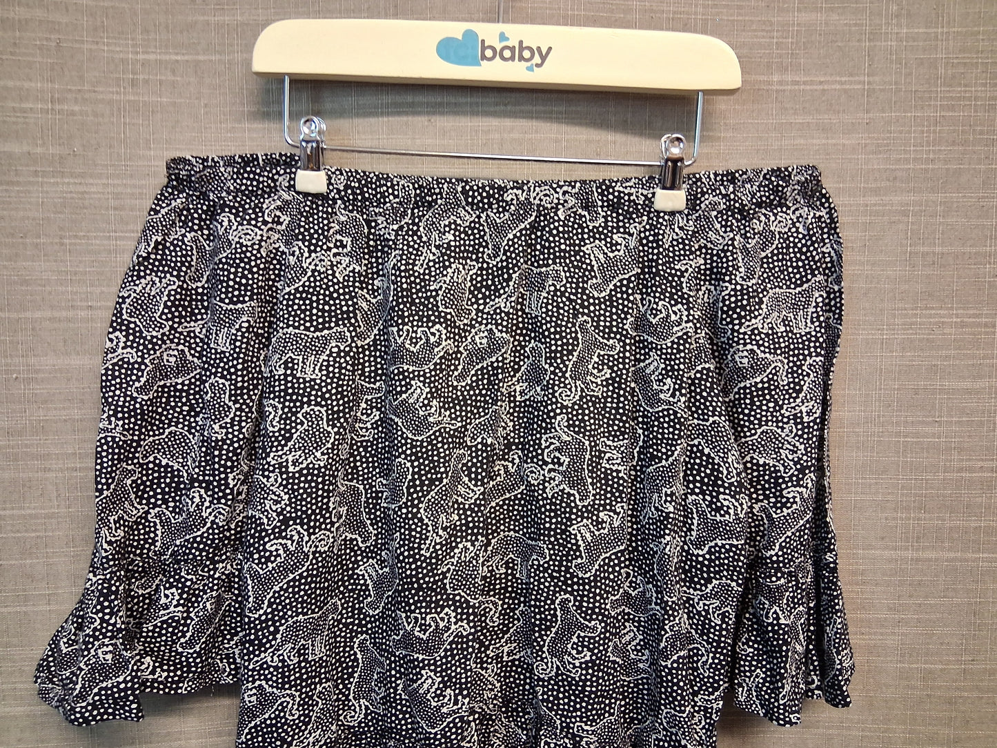 F&F Girls Black White Spotty Off the Shoulder Top Age 7-8 Years