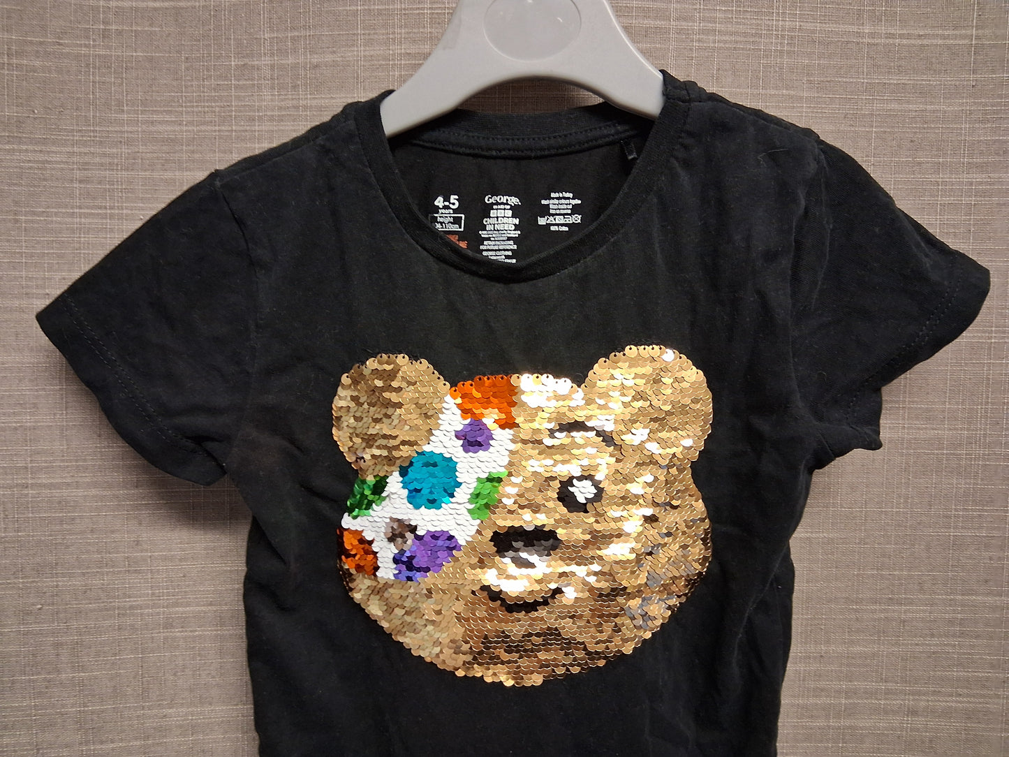 George Unisex "Pudsey" Children in Need Black Short Sleeve T-Shirt 2 way Sequins Age 4-5 Years