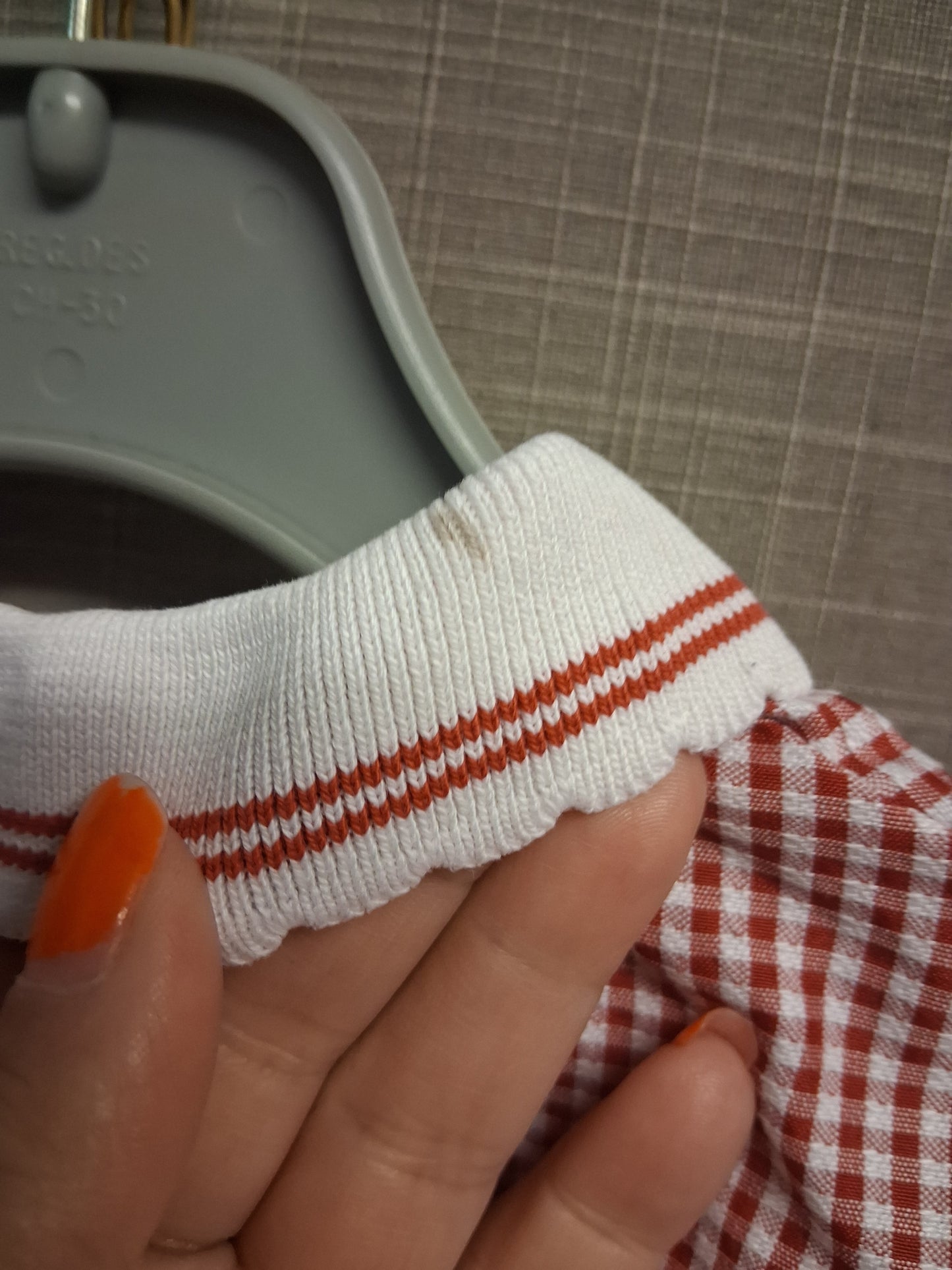 F&F Girls Red Gingham Dress Age 6-7 Years - mark on collar