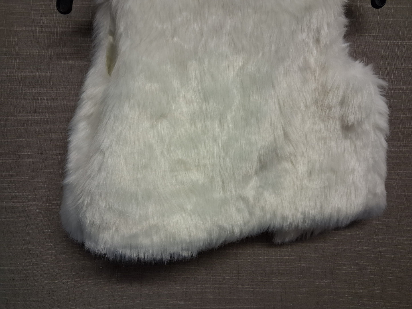Cynthia Rowley Girls Faux Fur Bodywarmer Gilet Cream Age 3-4 Years