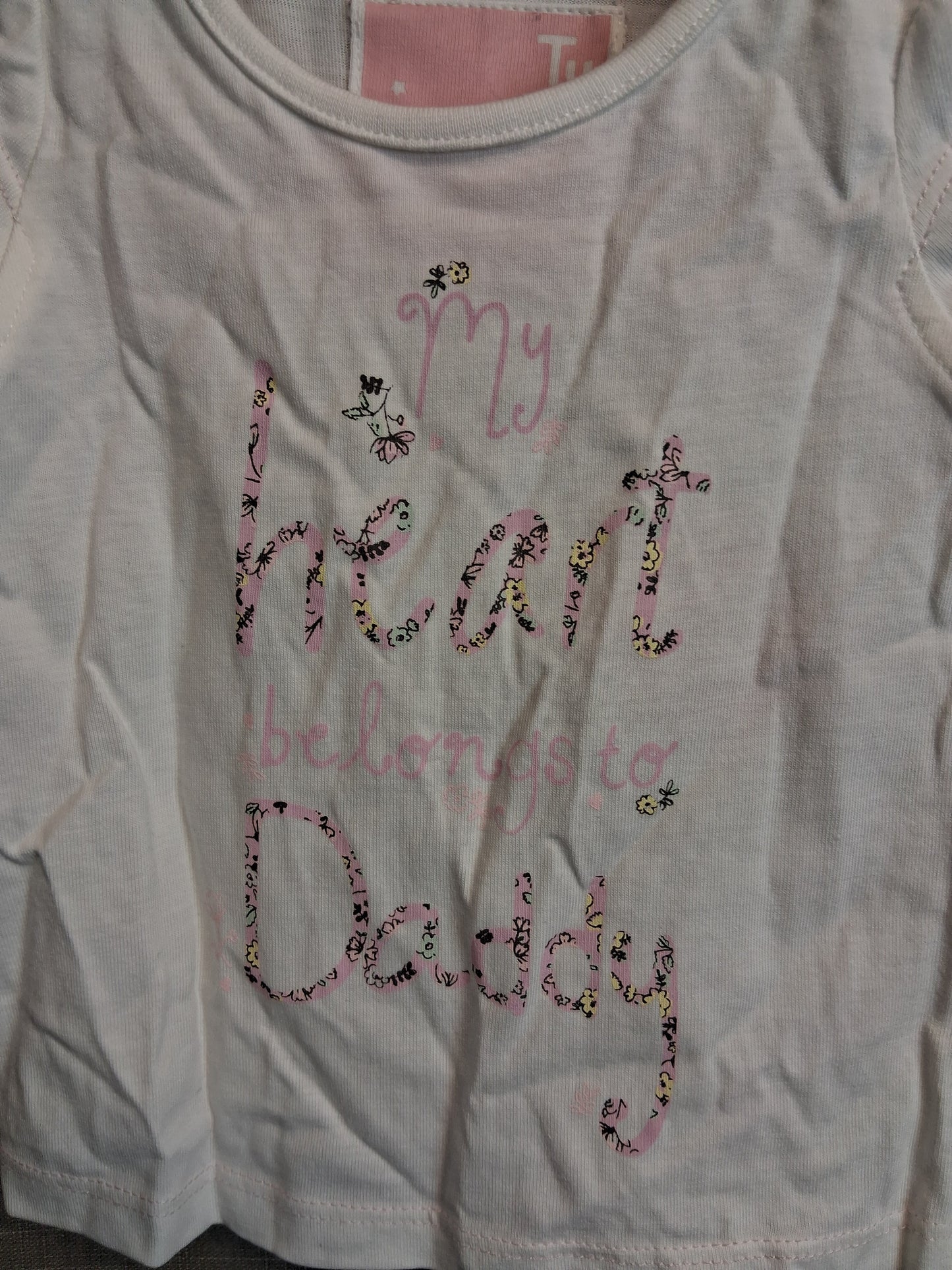 TU Girls "My heart belongs to Daddy" White T-Shirt Age 0-3 Months New