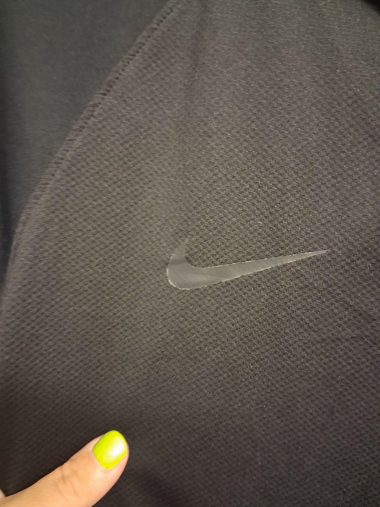 Nike Boys Black Short Sleeve T-Shirt Age 13-15 Years