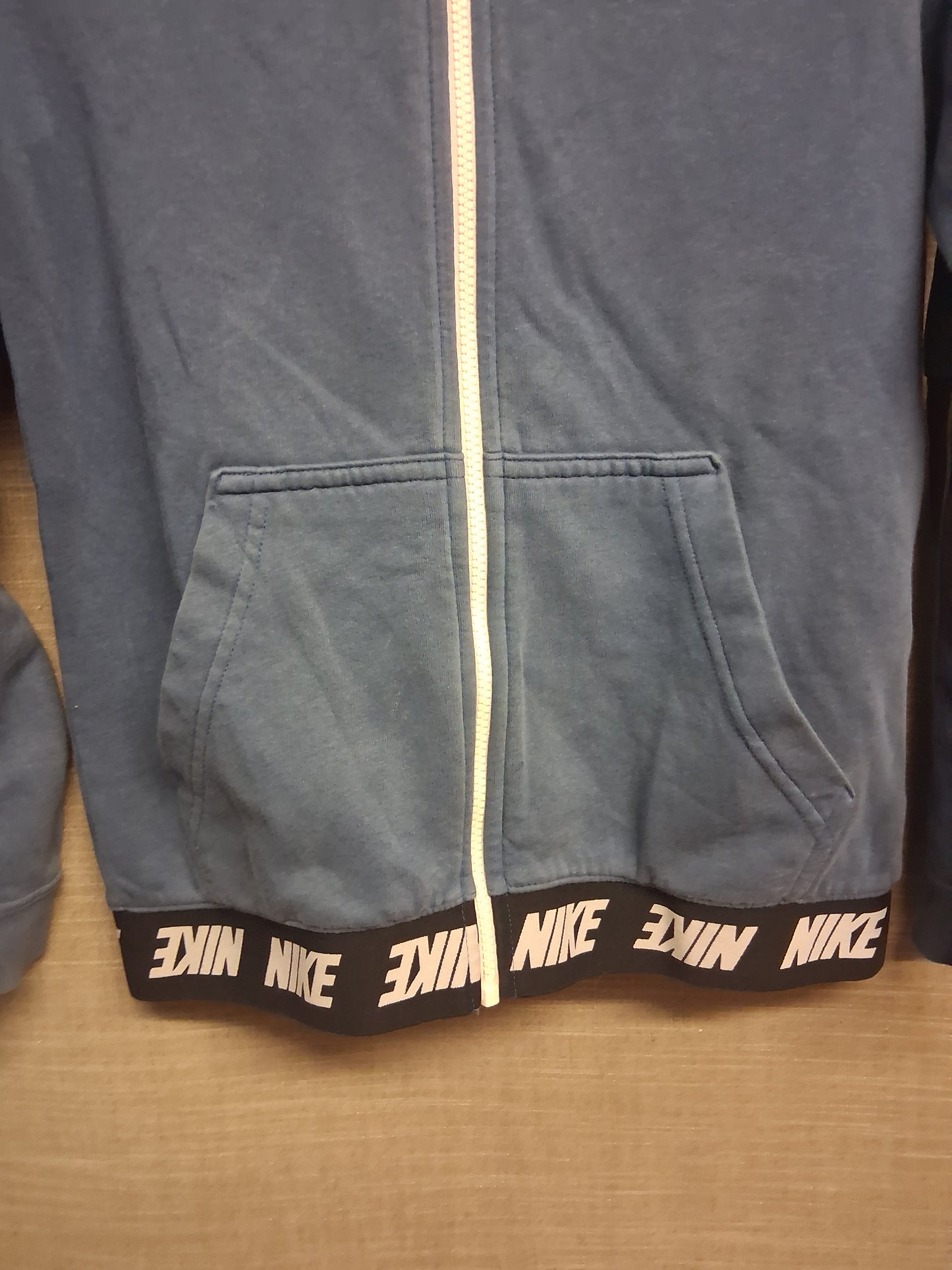 Nike Boys Dark Blue Hoodie Large Print on Back Jersey Age 11-13 Years